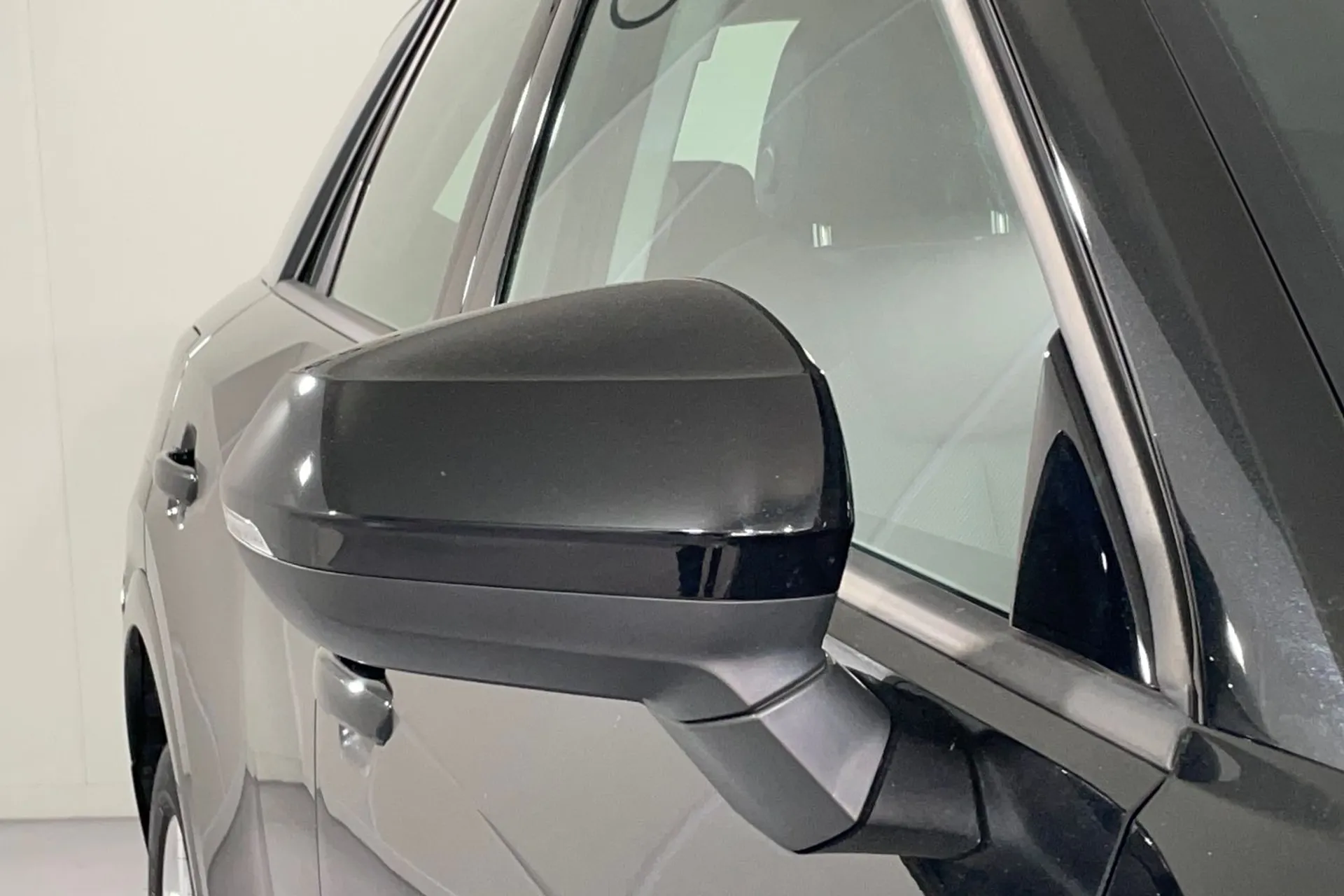 Audi Q2 thumbnail image number 15