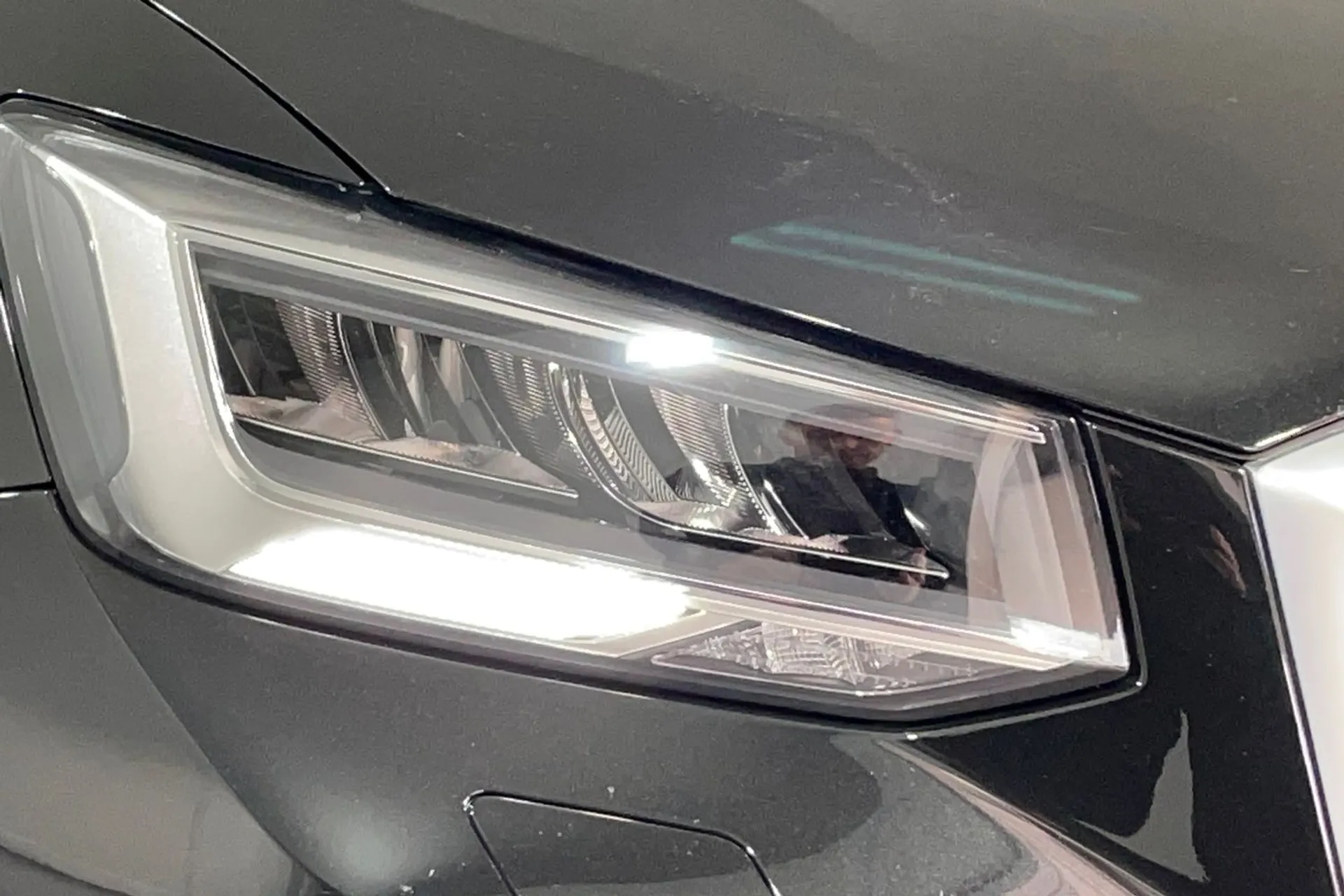 Audi Q2 thumbnail image number 16