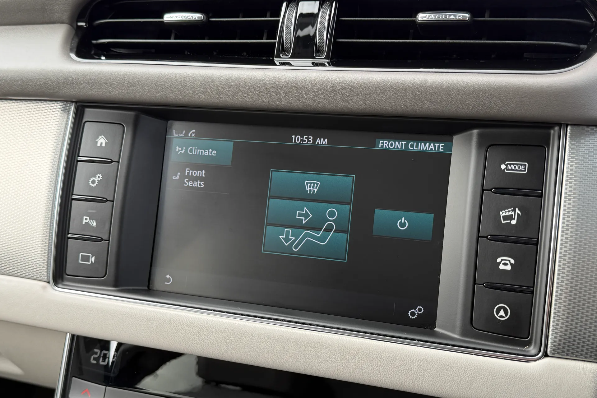 Jaguar XF thumbnail image number 23