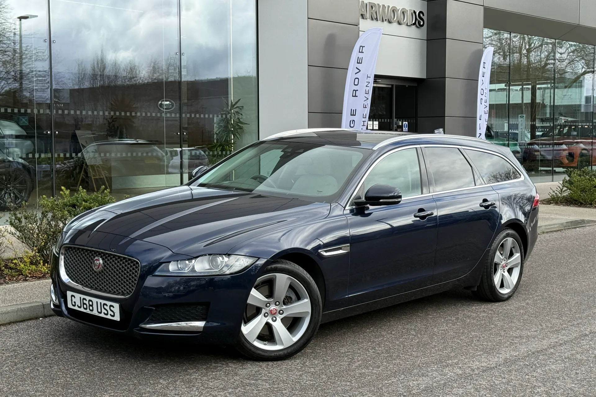 Jaguar XF thumbnail image number 13