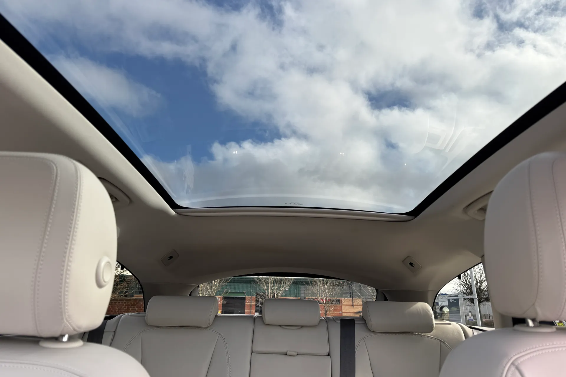 Jaguar XF thumbnail image number 20