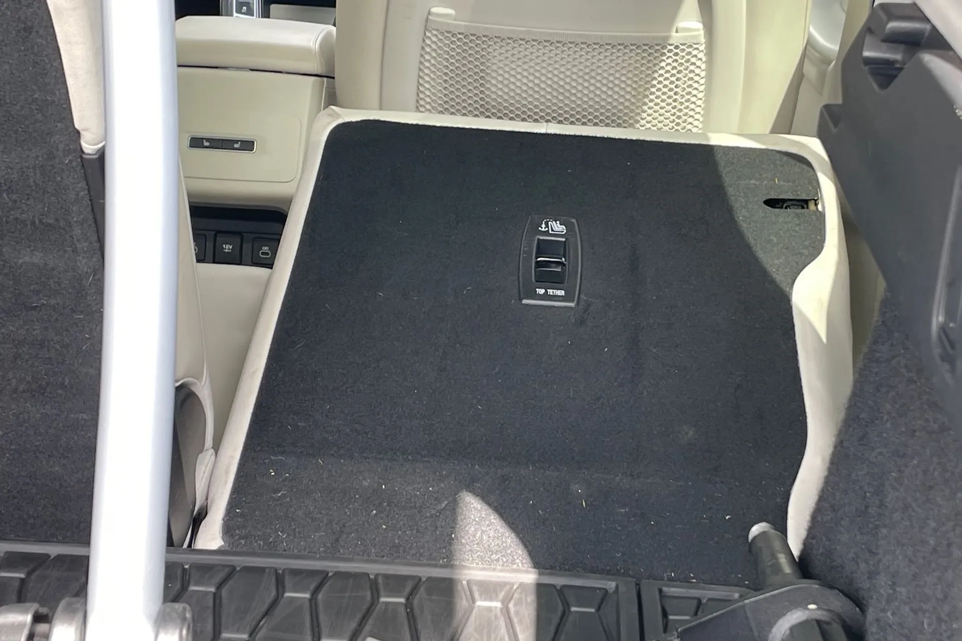 Jaguar I-PACE thumbnail image number 34
