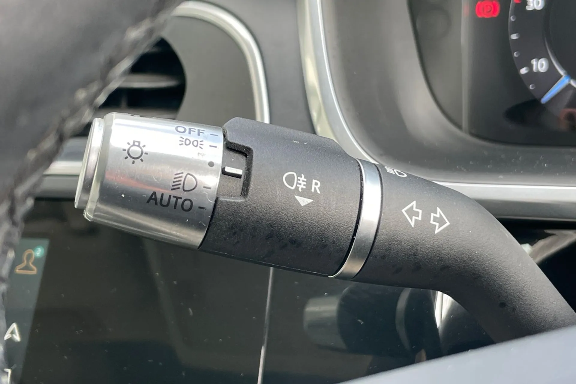 Jaguar I-PACE thumbnail image number 67