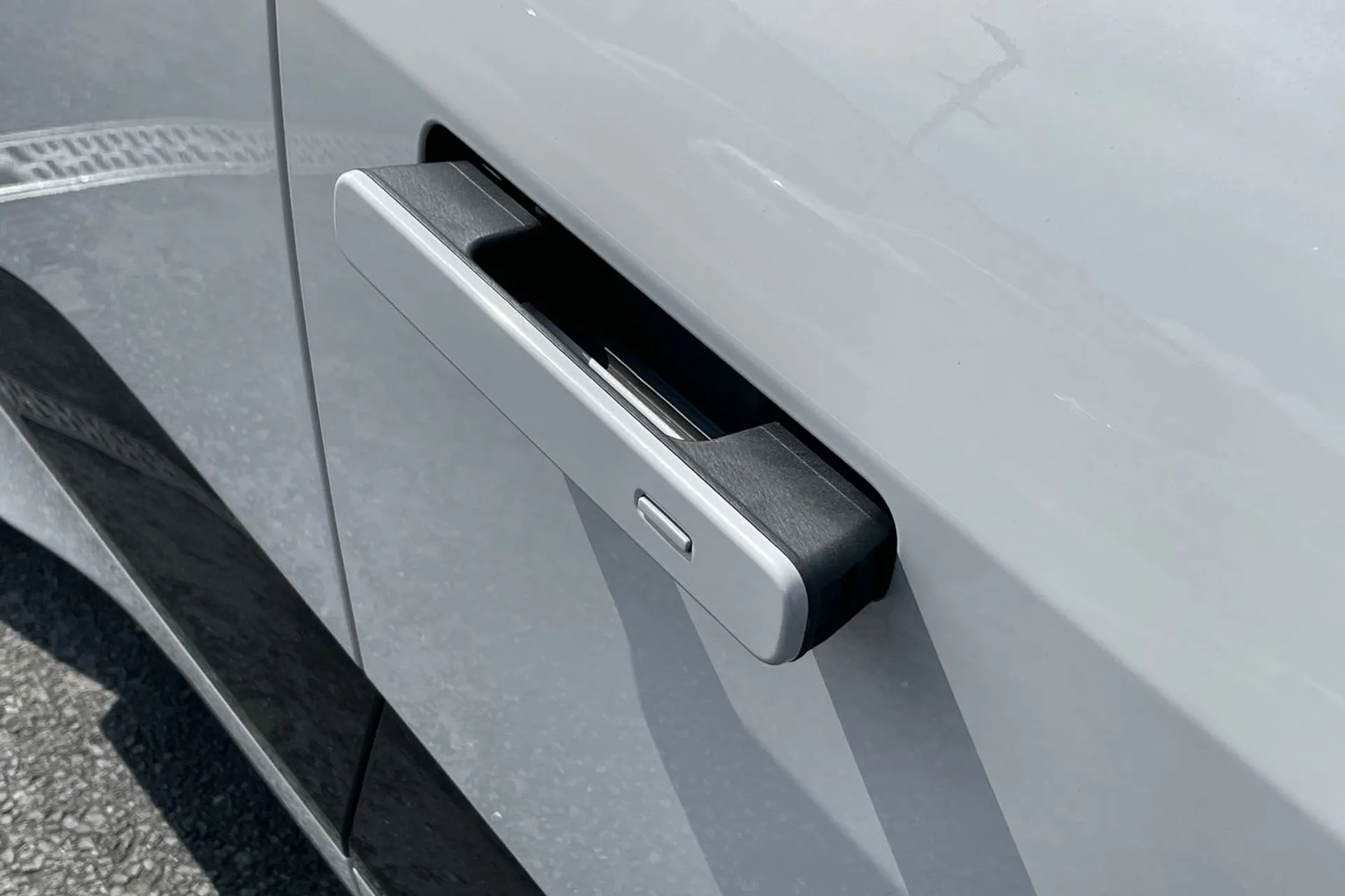 Jaguar I-PACE thumbnail image number 28