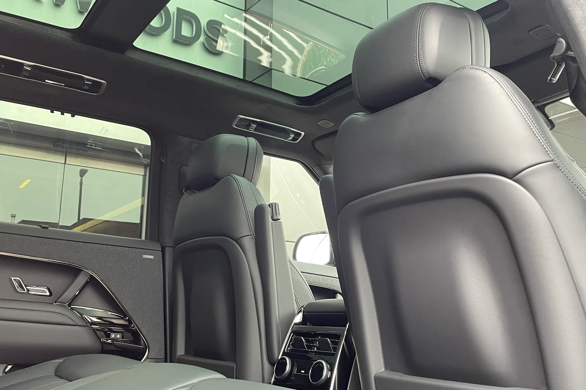 LAND ROVER RANGE ROVER SPORT thumbnail image number 27