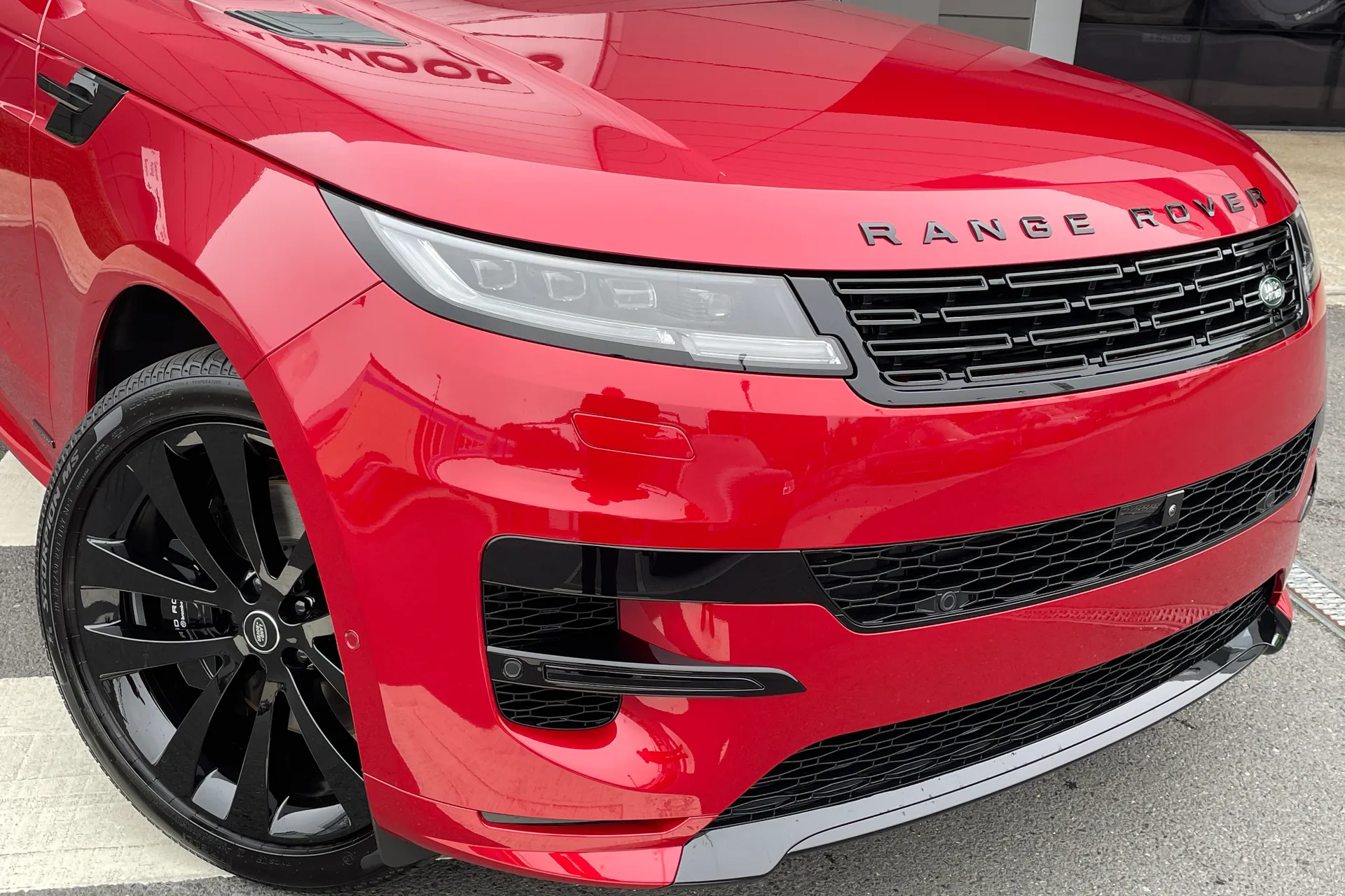 LAND ROVER RANGE ROVER SPORT thumbnail image number 16