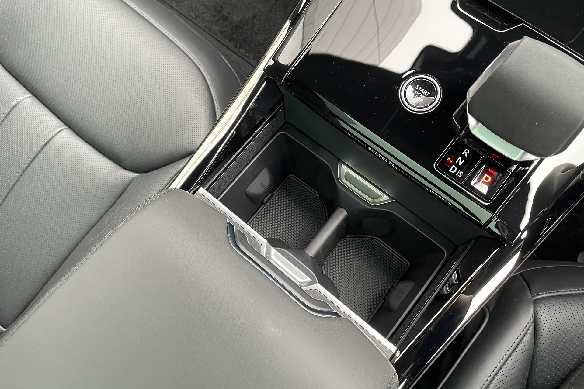 LAND ROVER RANGE ROVER SPORT thumbnail image number 45
