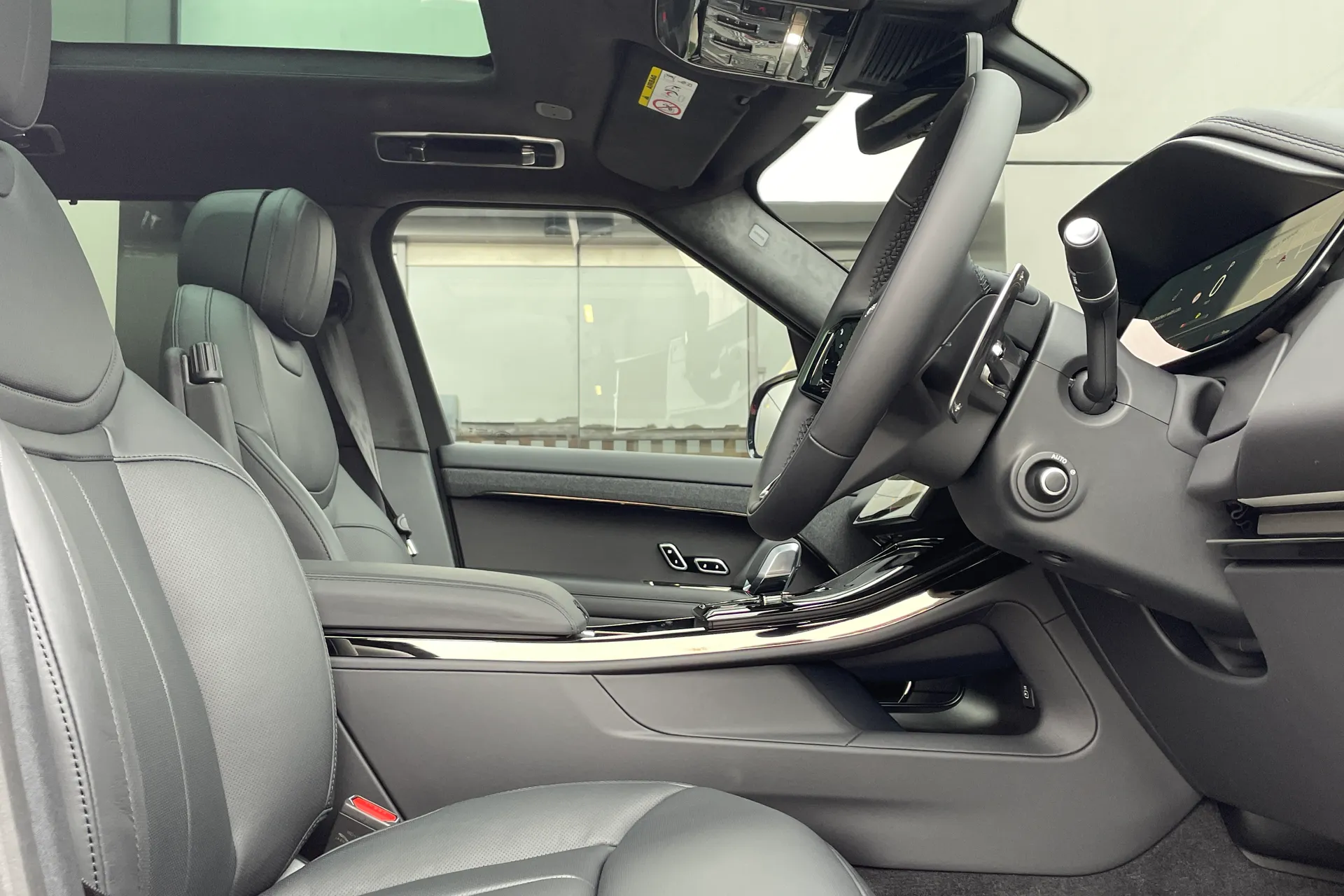 LAND ROVER RANGE ROVER SPORT thumbnail image number 21