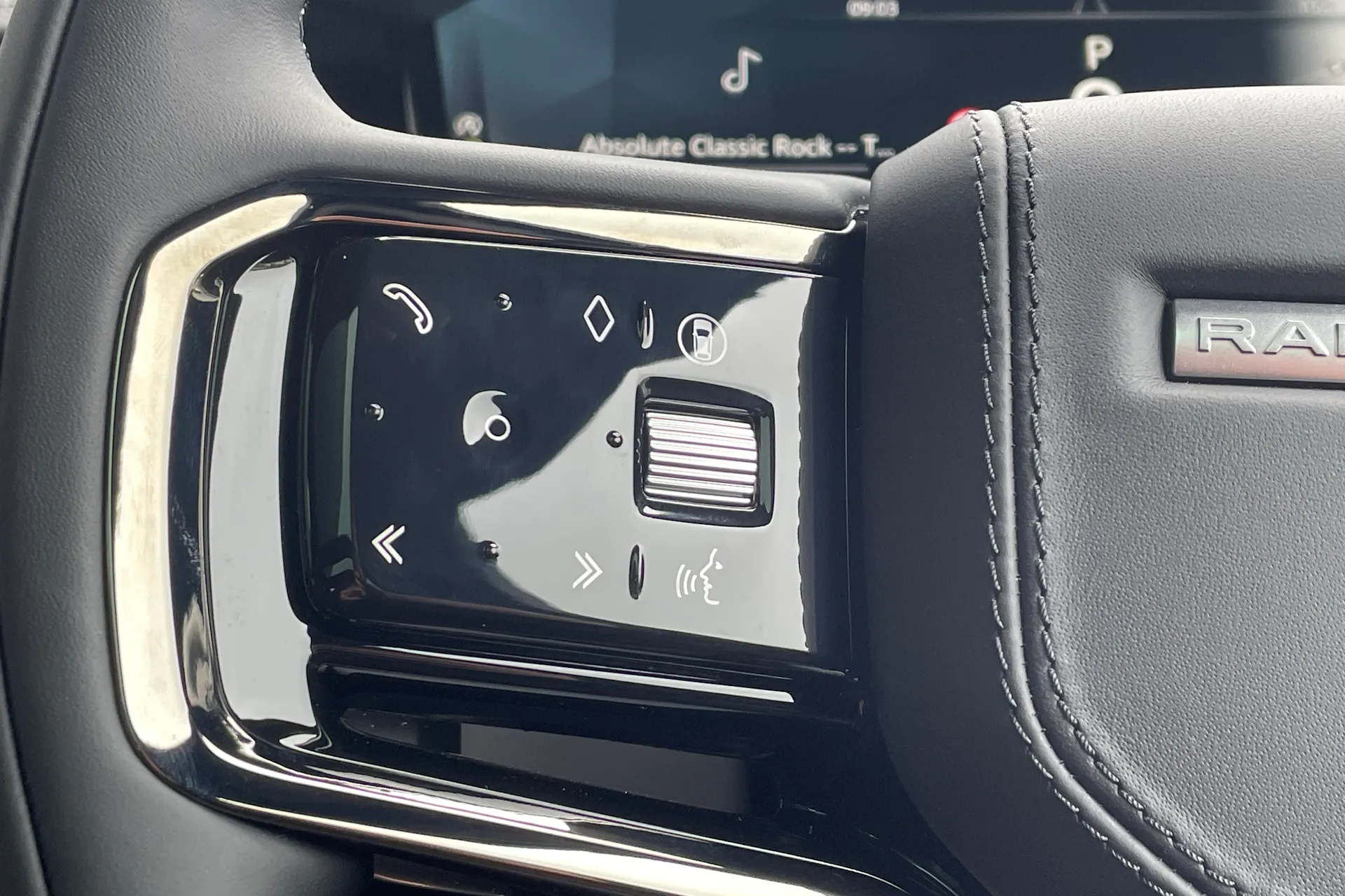 LAND ROVER RANGE ROVER SPORT thumbnail image number 47