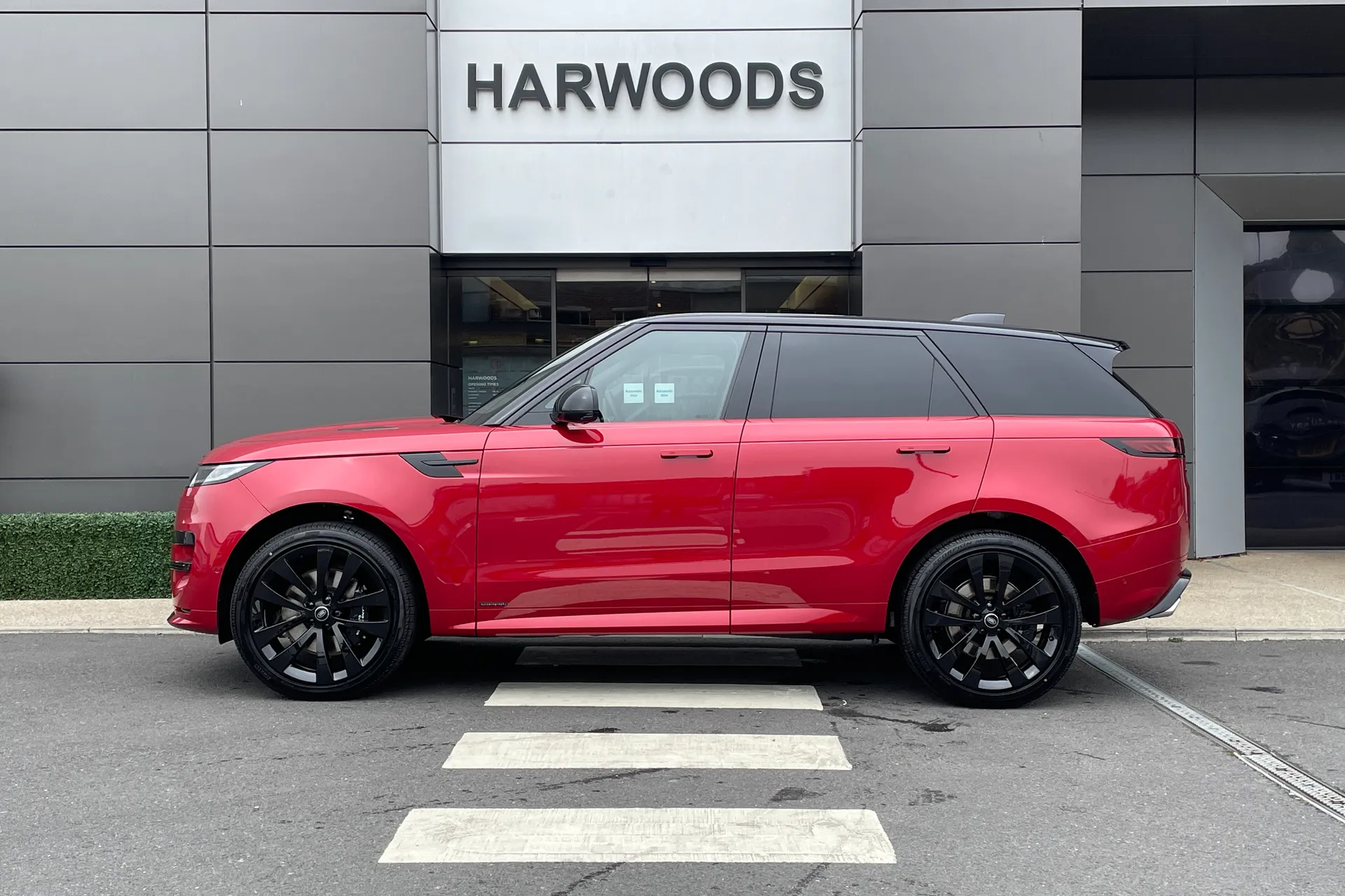 LAND ROVER RANGE ROVER SPORT thumbnail image number 2