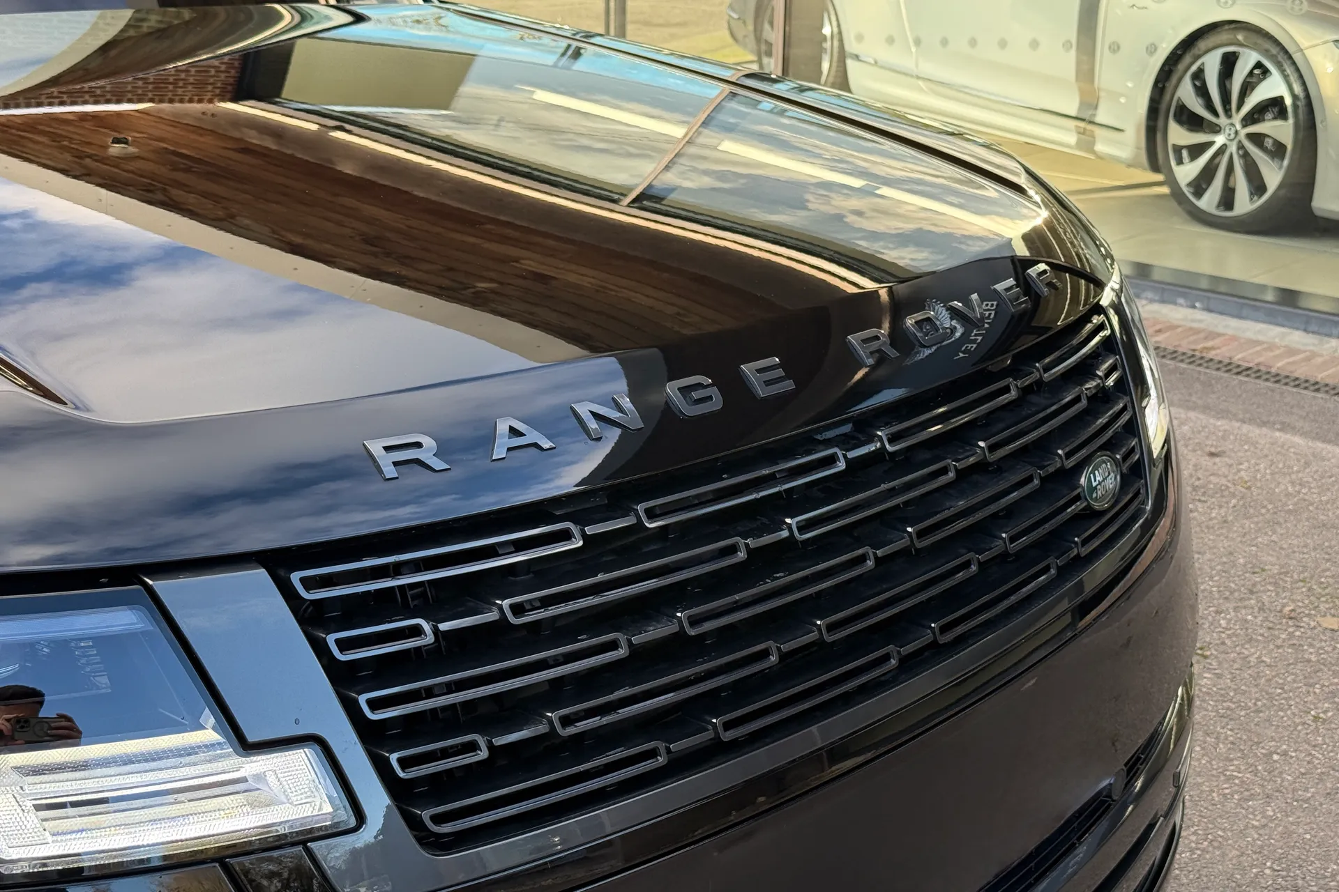 LAND ROVER RANGE ROVER thumbnail image number 17