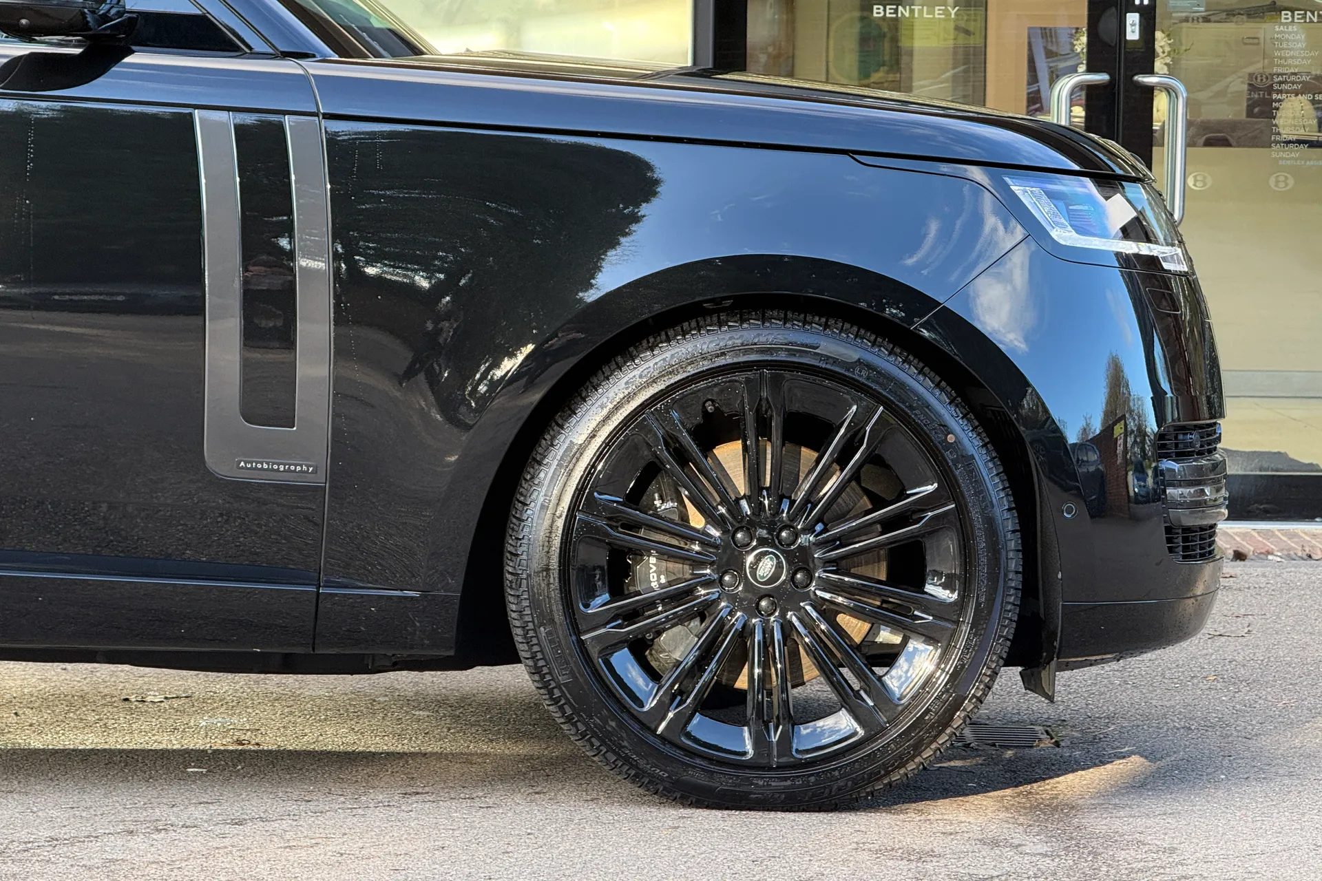 LAND ROVER RANGE ROVER thumbnail image number 14