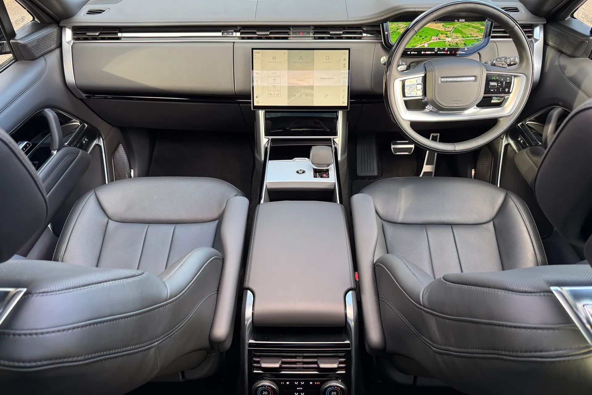 LAND ROVER RANGE ROVER thumbnail image number 30