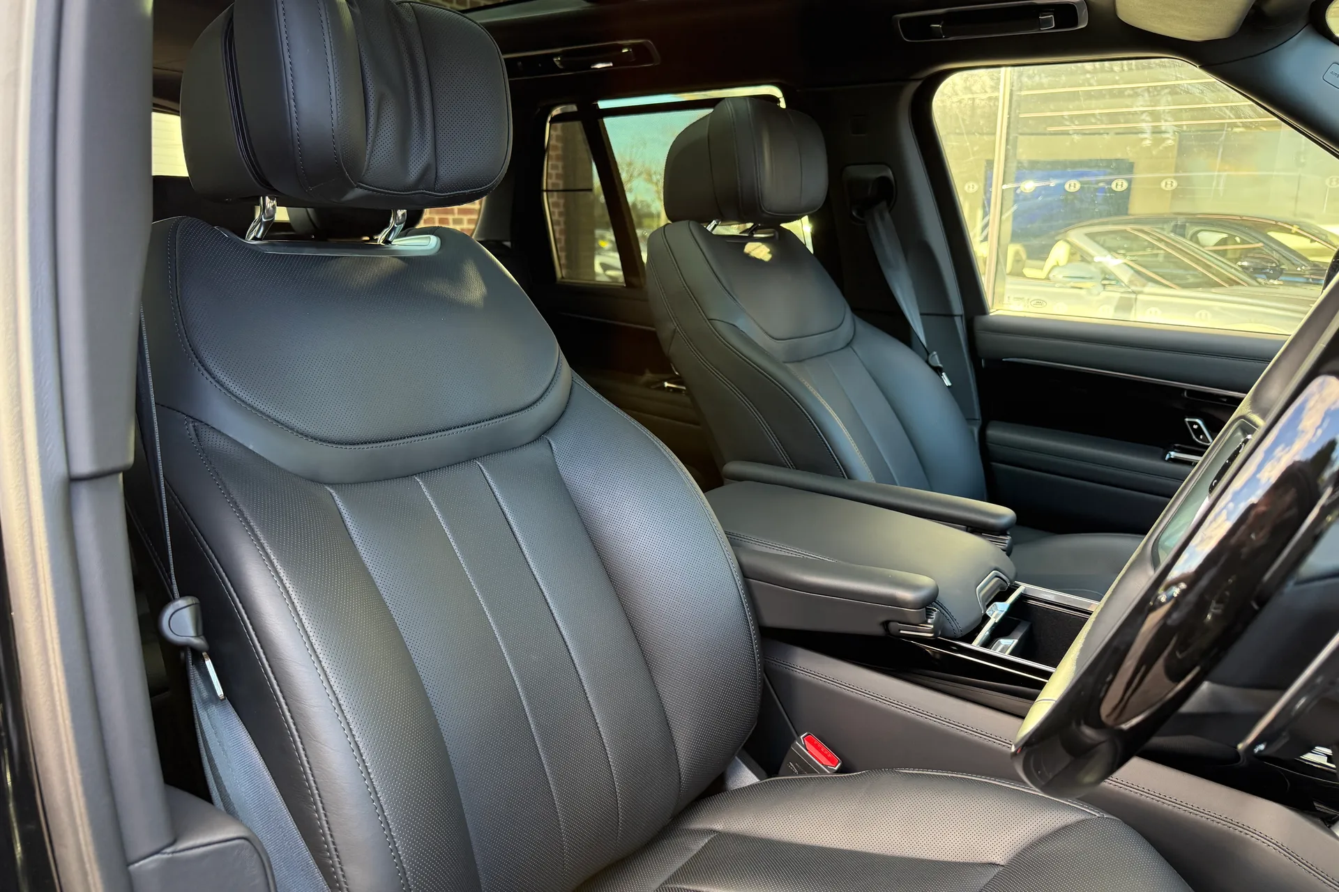 LAND ROVER RANGE ROVER thumbnail image number 15