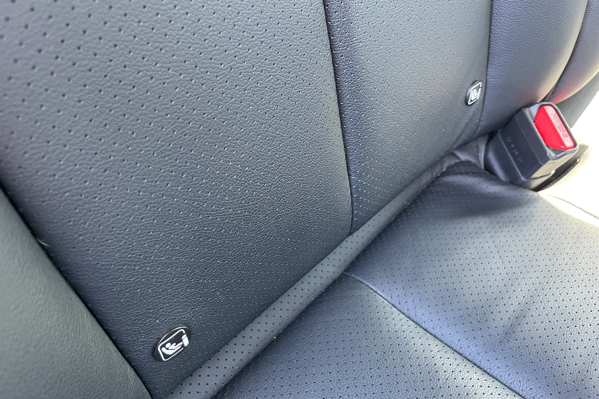 NISSAN LEAF thumbnail image number 30
