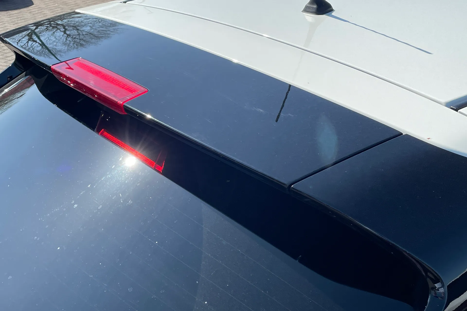 NISSAN LEAF thumbnail image number 24