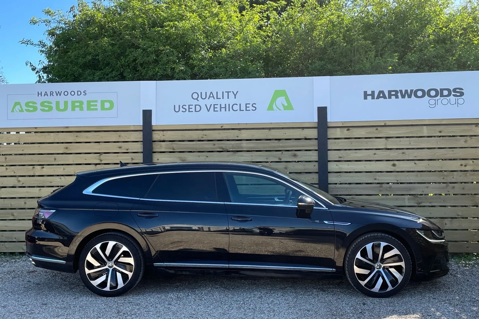 VOLKSWAGEN ARTEON thumbnail image number 2