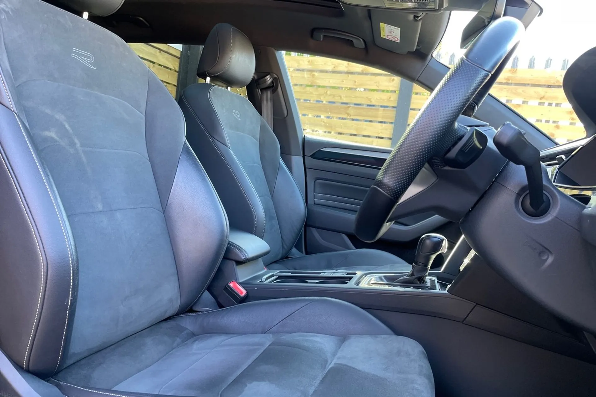 VOLKSWAGEN ARTEON thumbnail image number 27