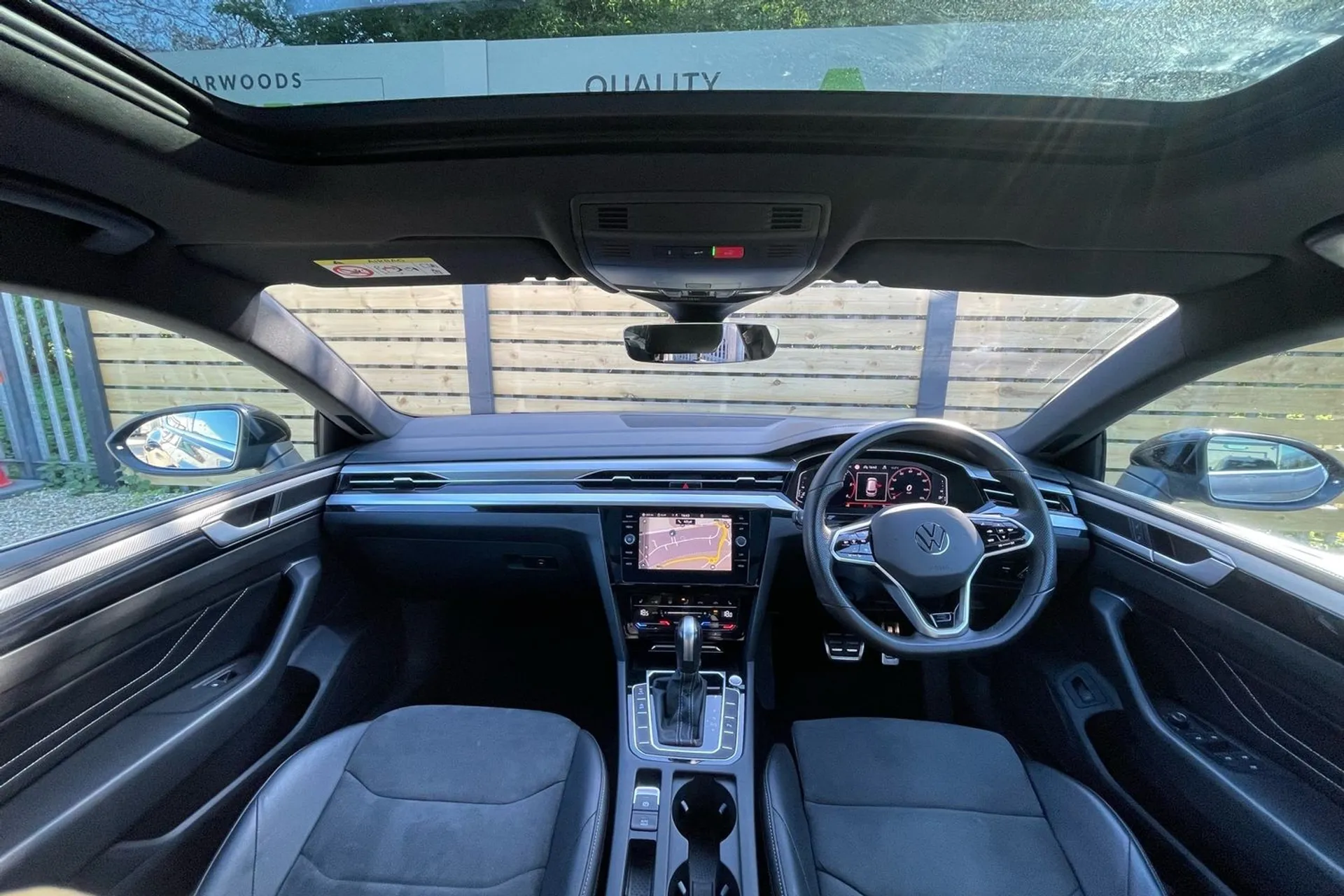 VOLKSWAGEN ARTEON thumbnail image number 3