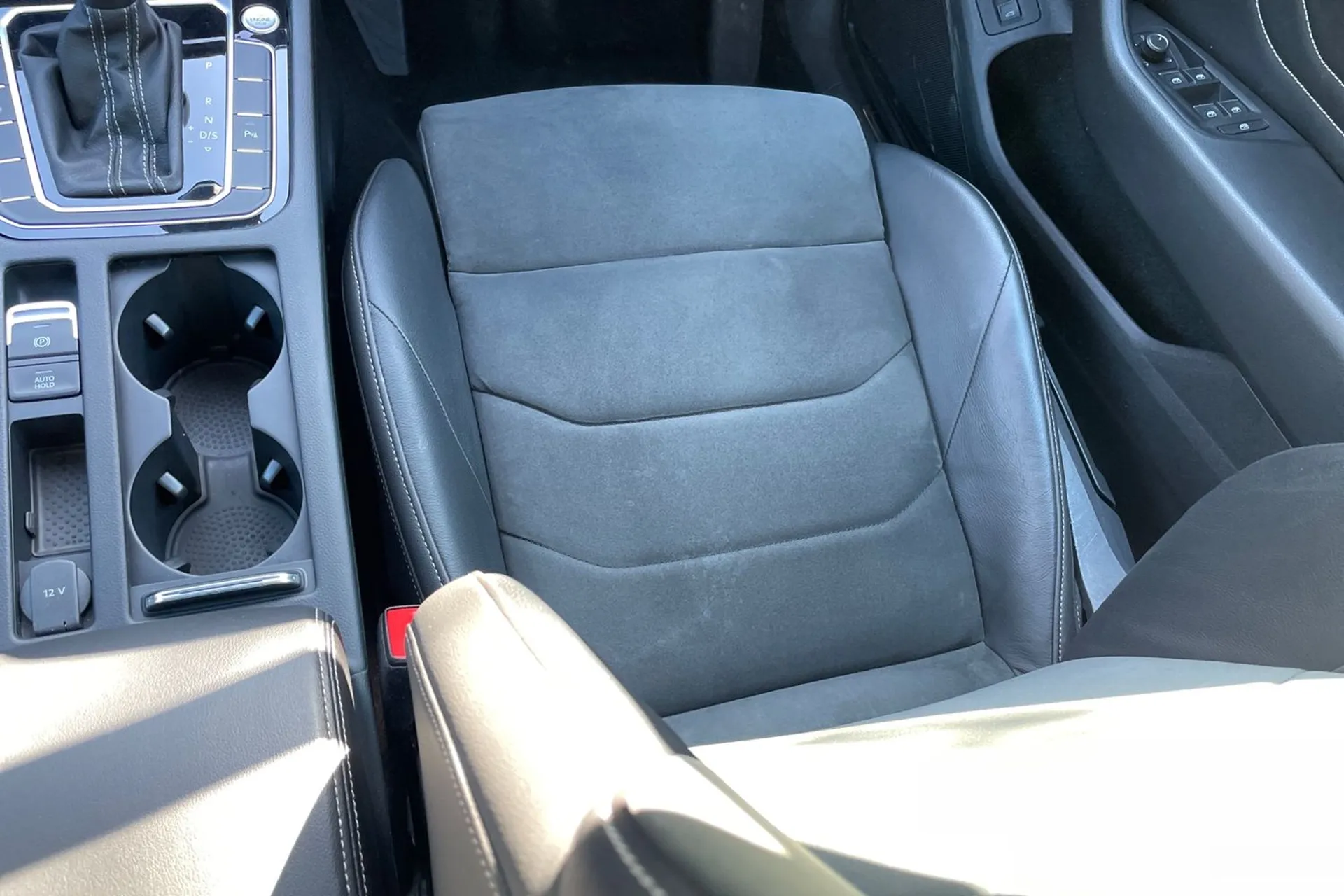 VOLKSWAGEN ARTEON thumbnail image number 35