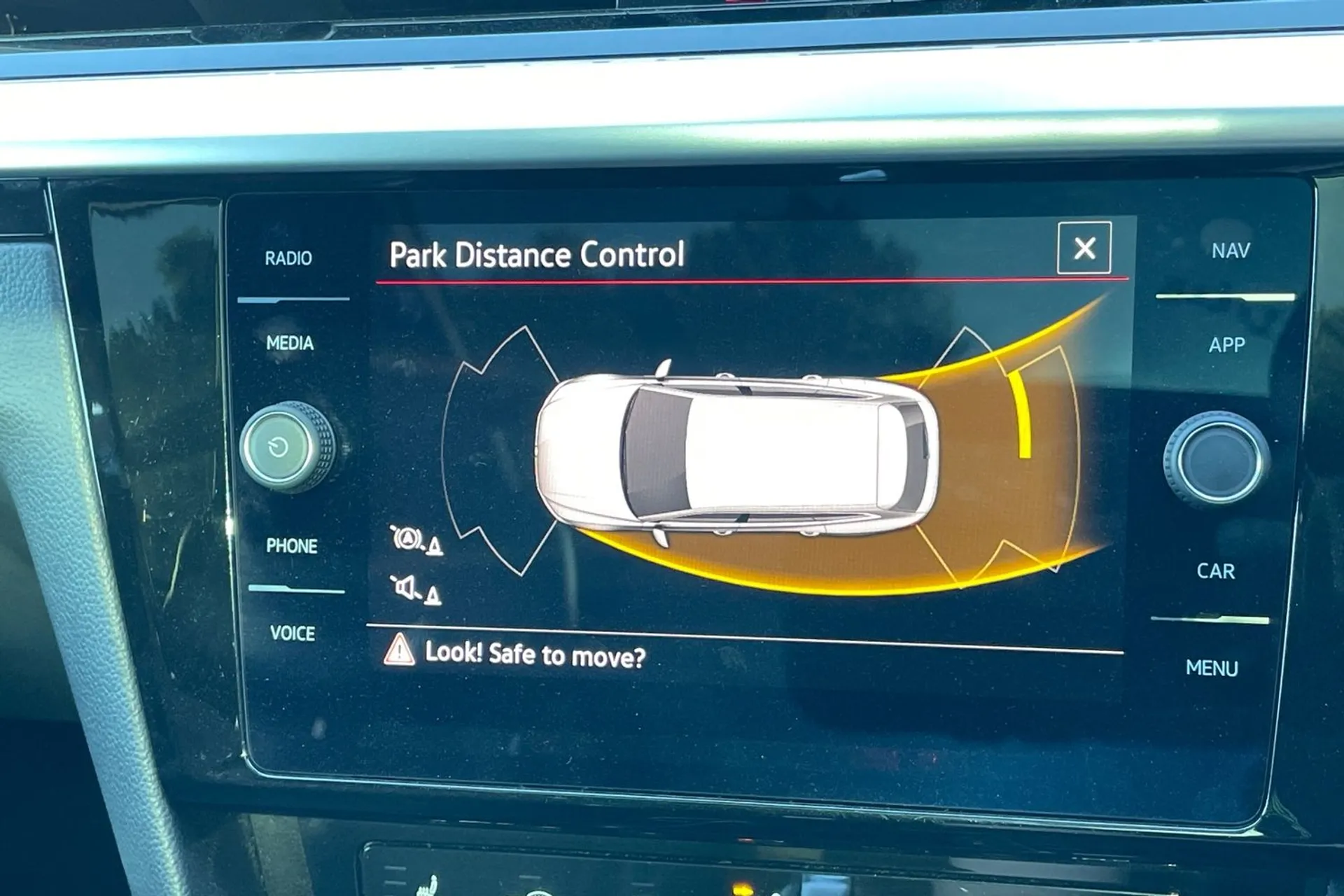 VOLKSWAGEN ARTEON thumbnail image number 5