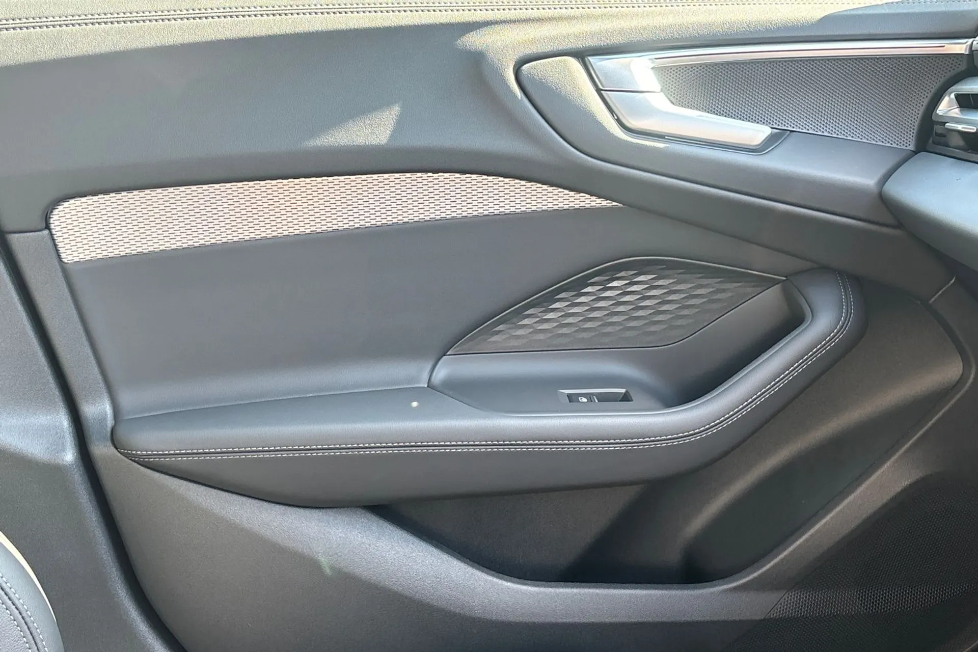 Audi A5 thumbnail image number 42