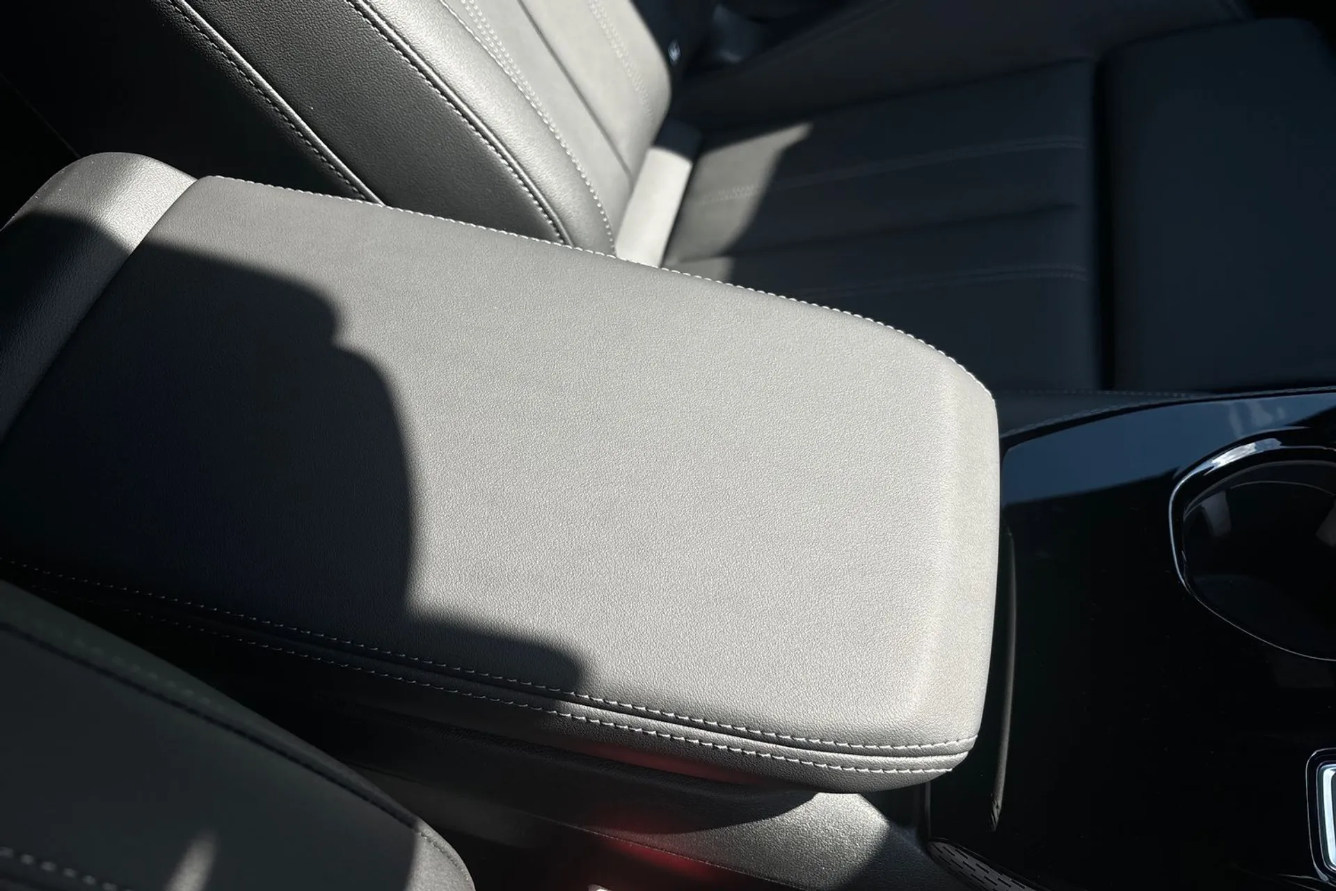 Audi A5 thumbnail image number 43