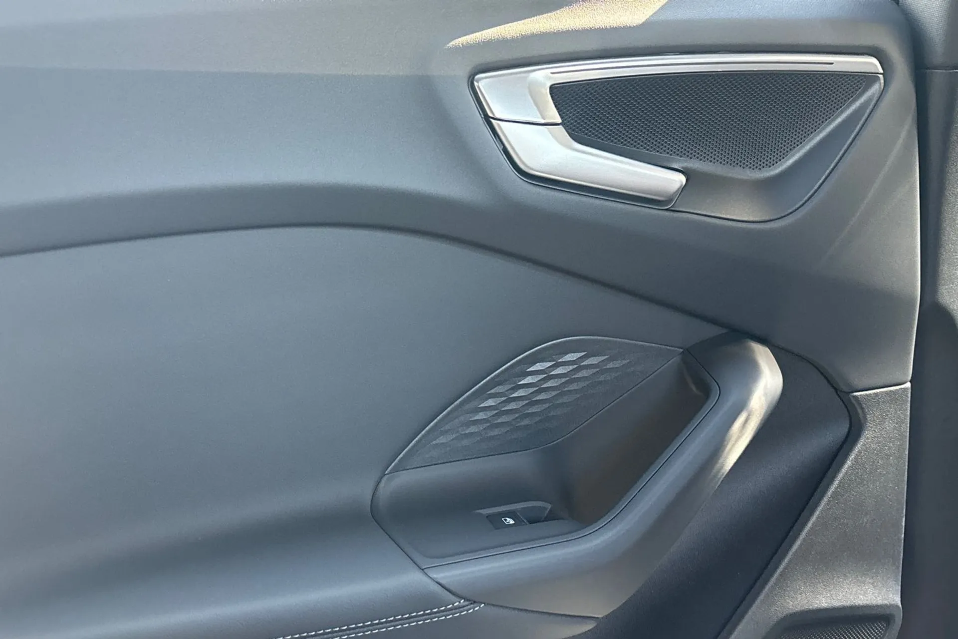 Audi A5 thumbnail image number 47