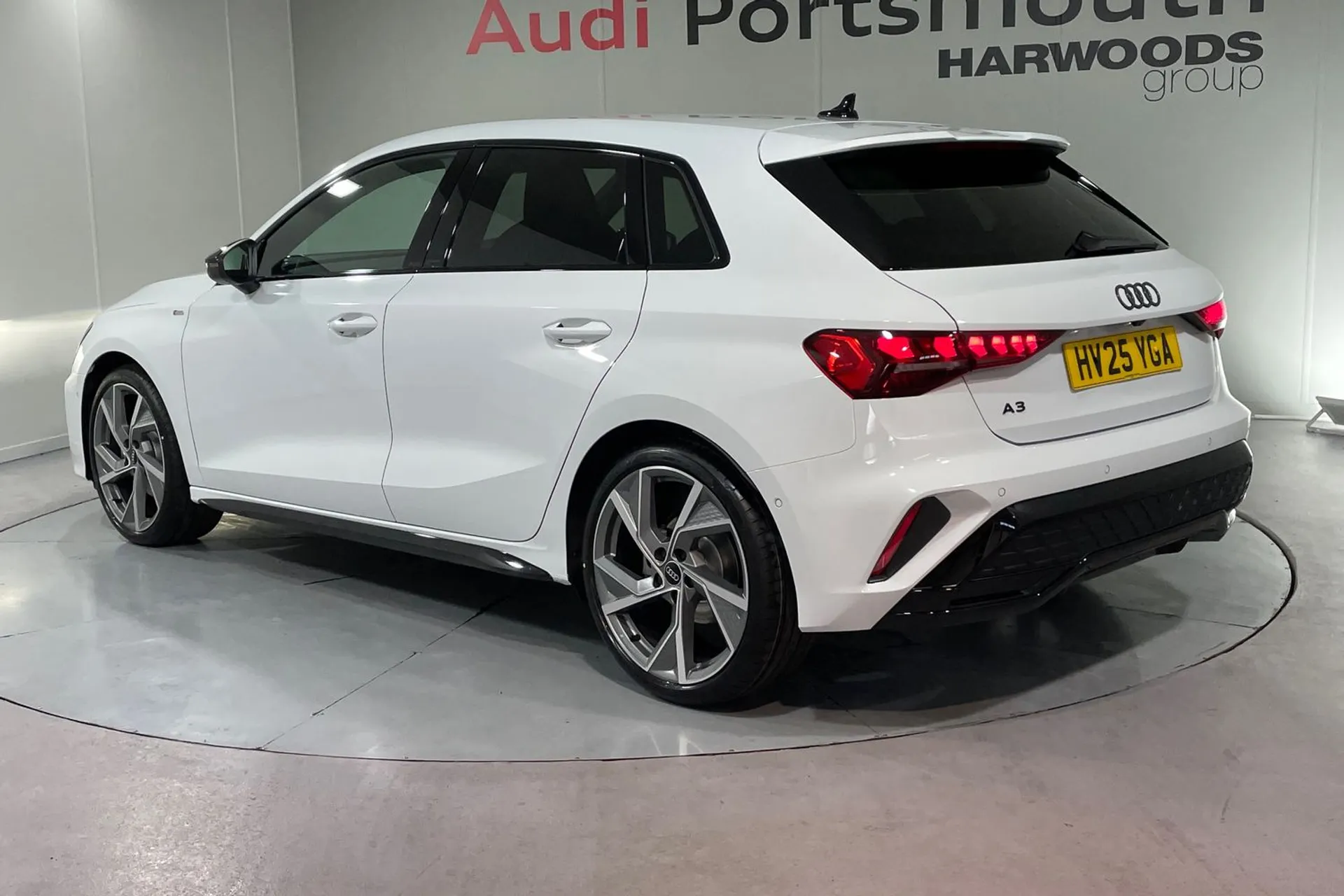 Audi A3 thumbnail image number 8