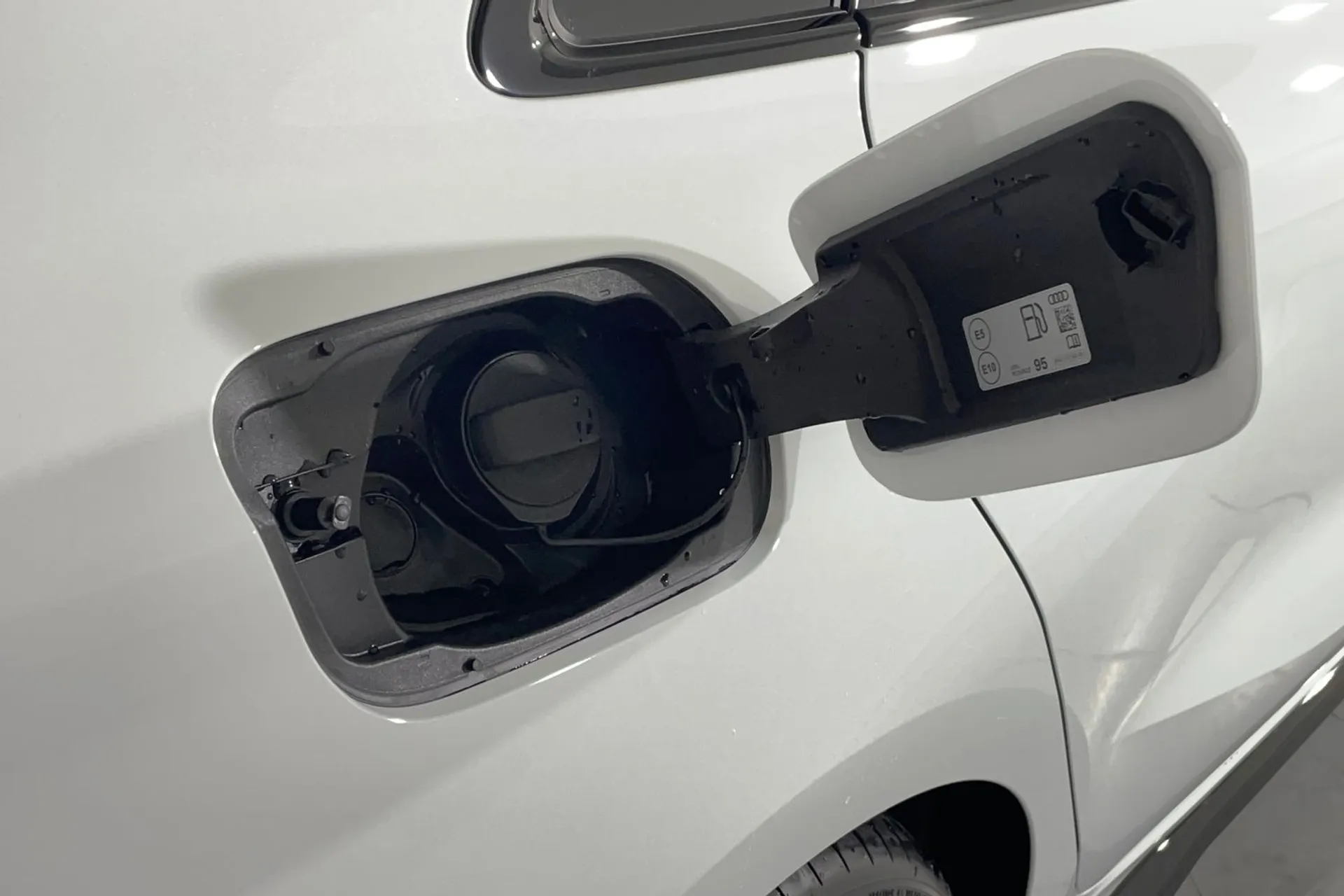Audi A3 thumbnail image number 17