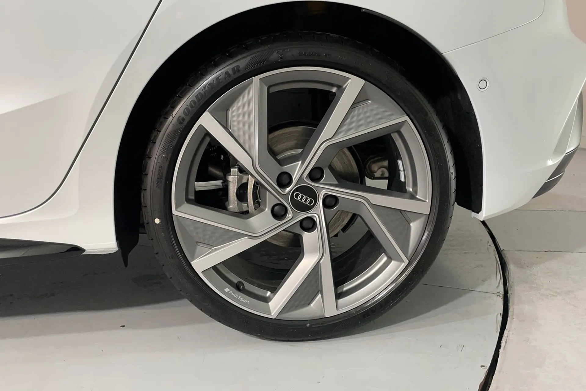 Audi A3 thumbnail image number 12