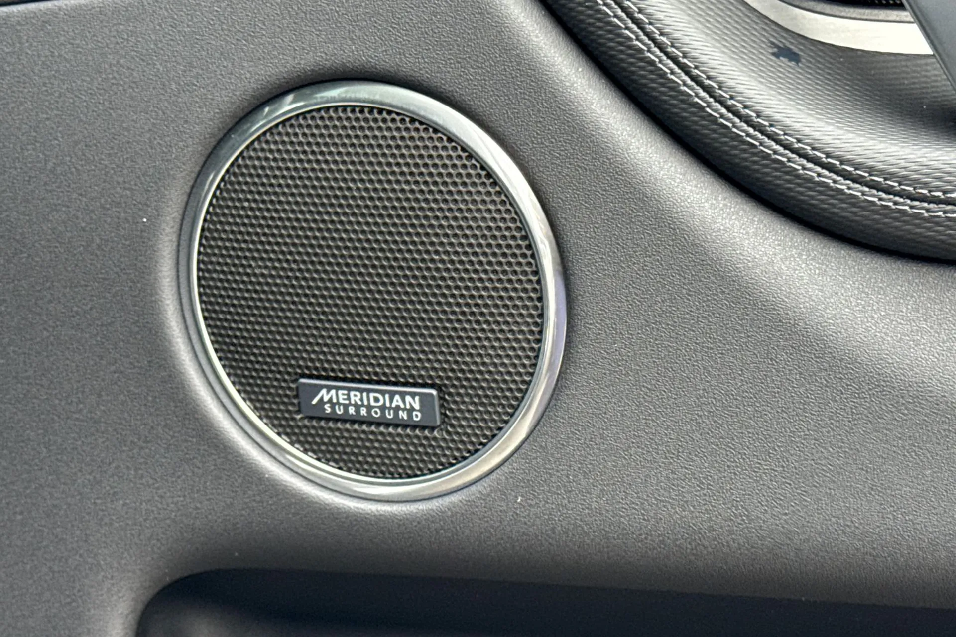 LAND ROVER DISCOVERY SPORT thumbnail image number 50