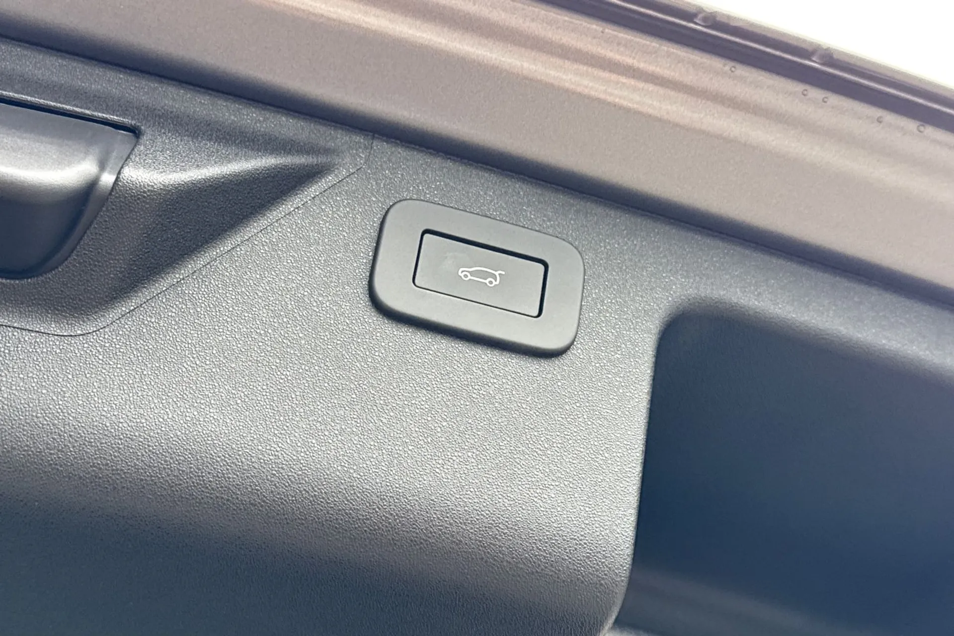 LAND ROVER DISCOVERY SPORT thumbnail image number 28