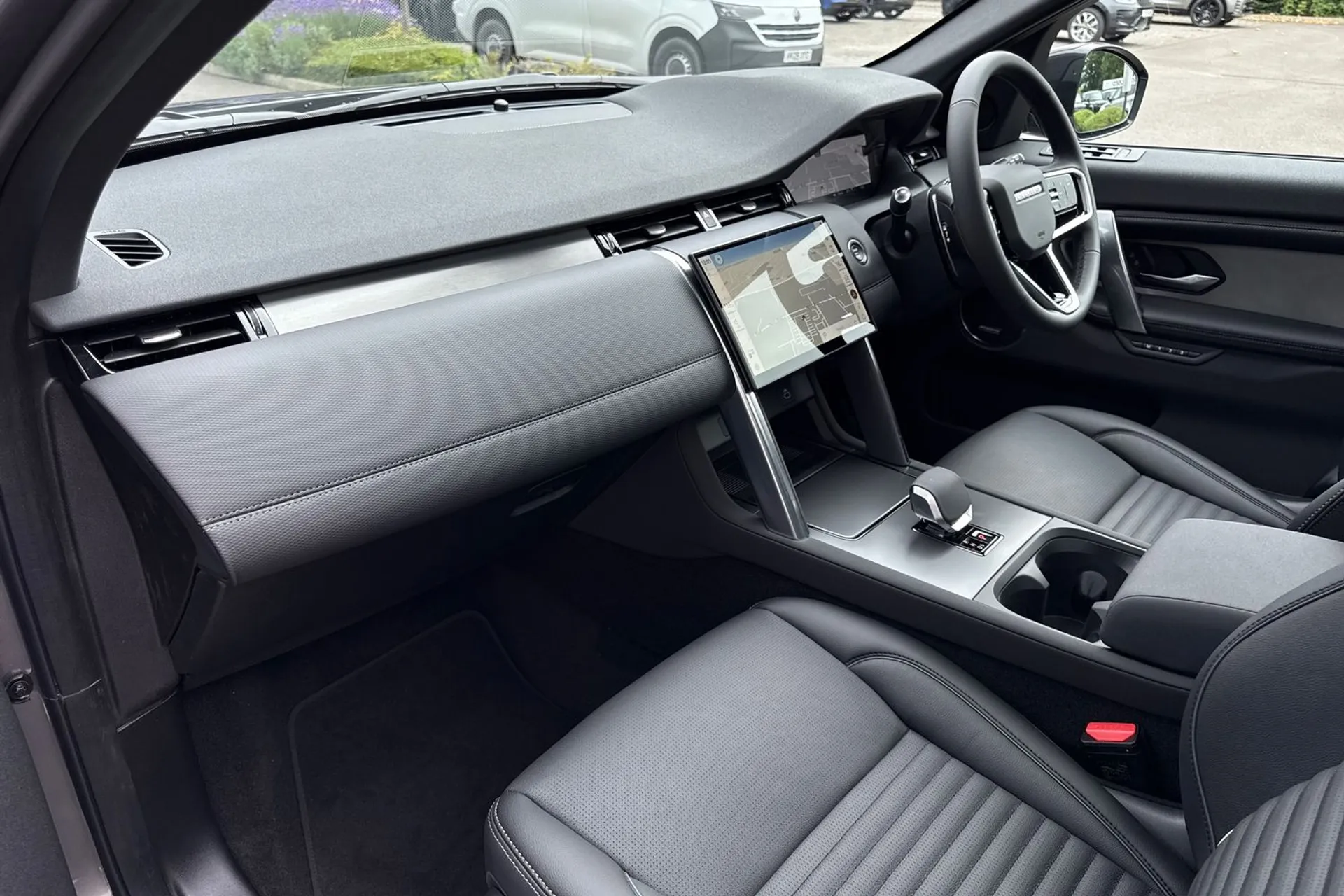 LAND ROVER DISCOVERY SPORT thumbnail image number 42