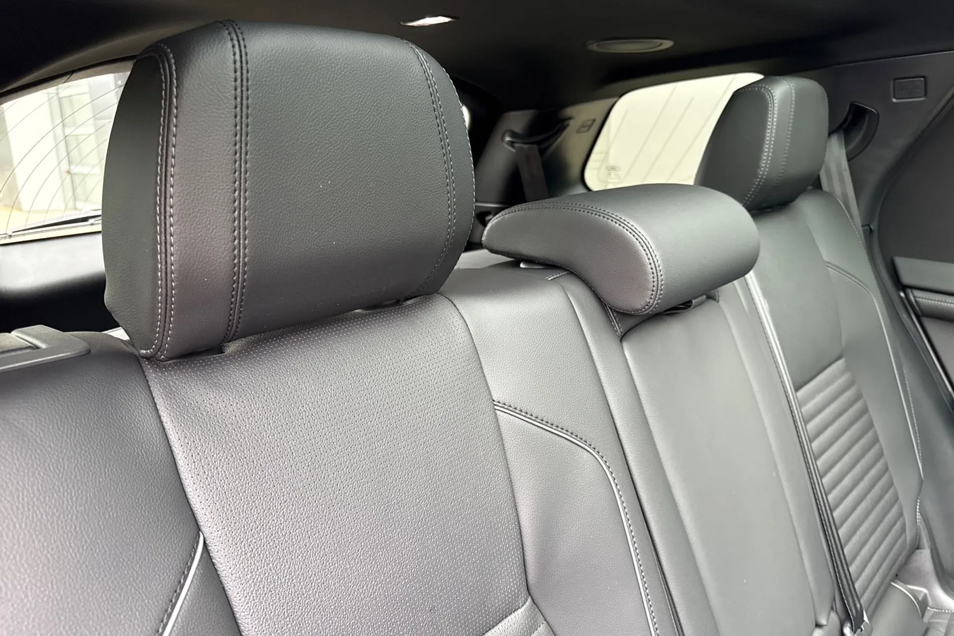 LAND ROVER DISCOVERY SPORT thumbnail image number 32