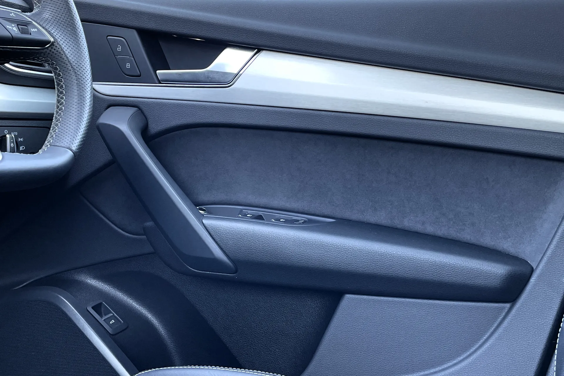 Audi Q5 thumbnail image number 50