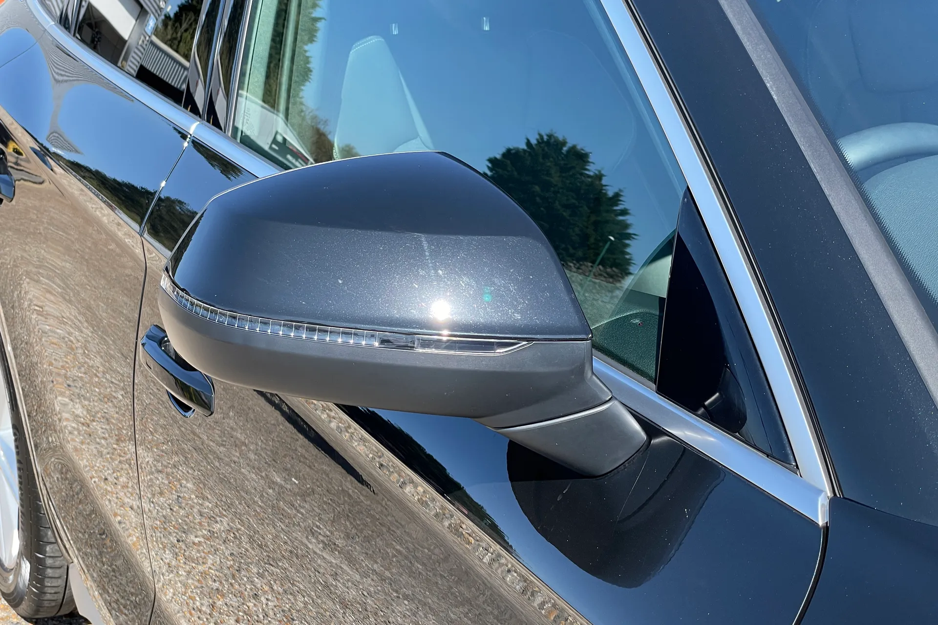 Audi Q5 thumbnail image number 32