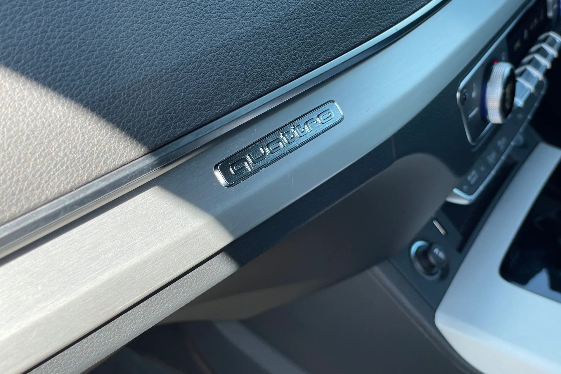 Audi Q5 thumbnail image number 22