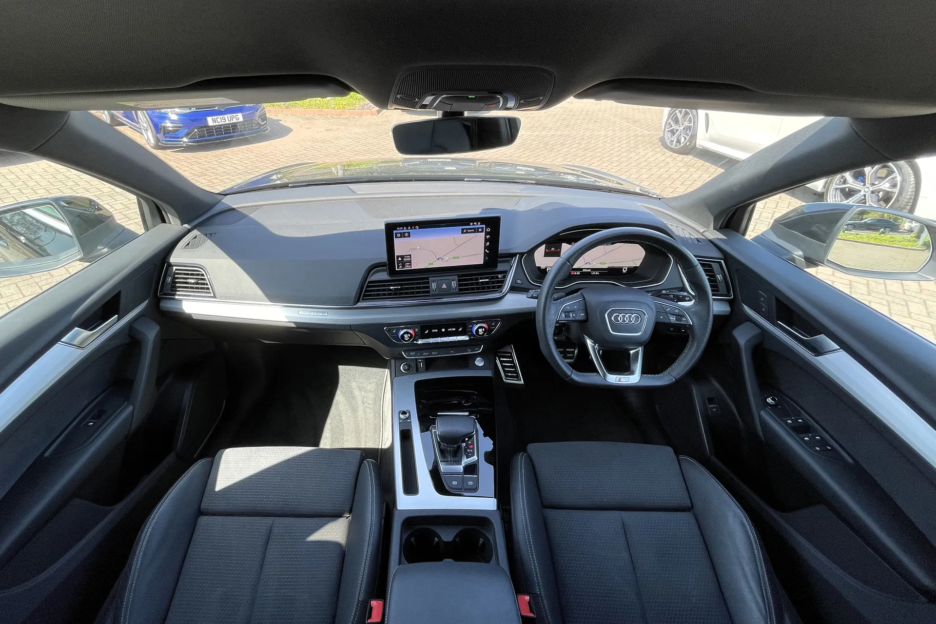 Audi Q5 thumbnail image number 3