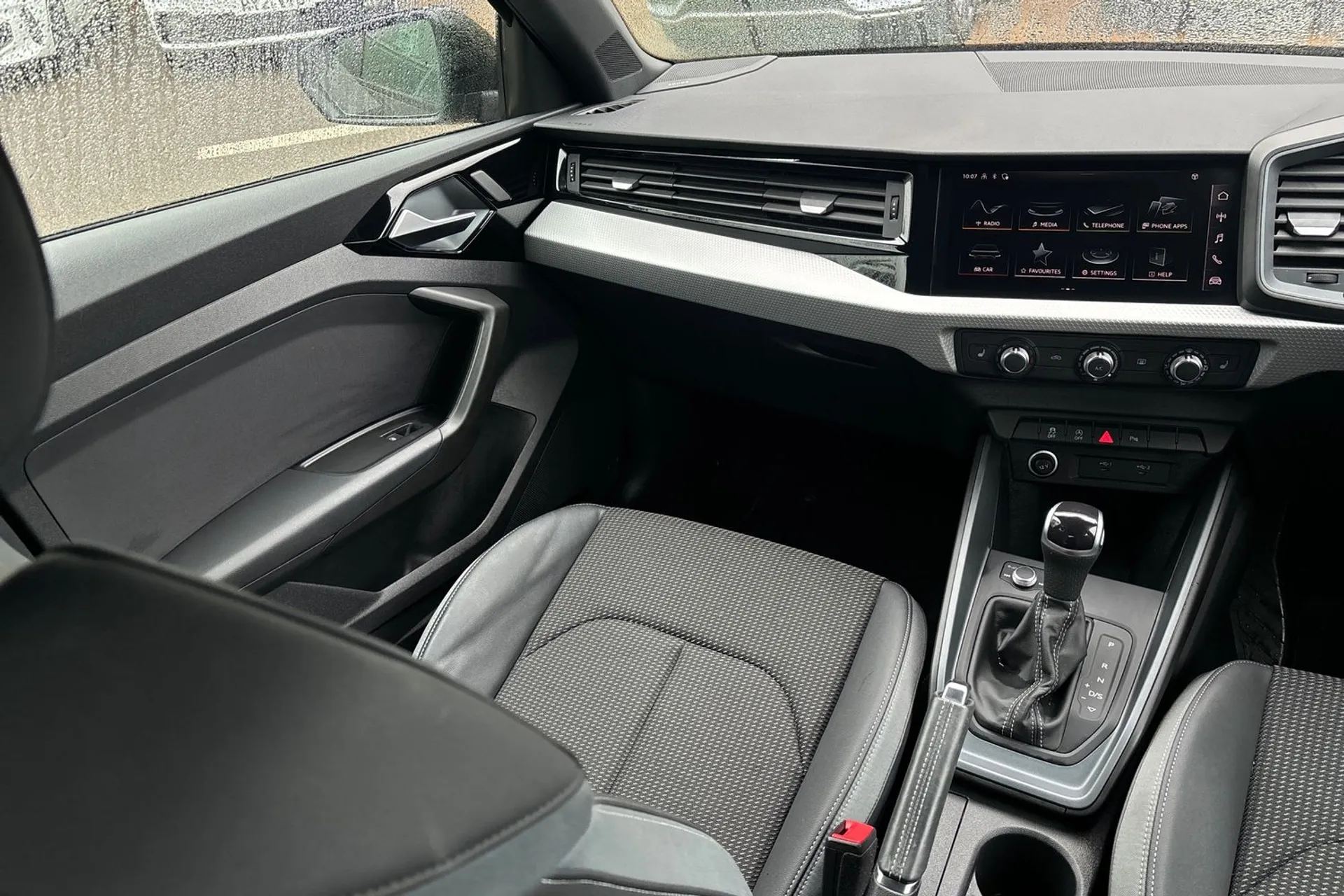 Audi A1 thumbnail image number 32