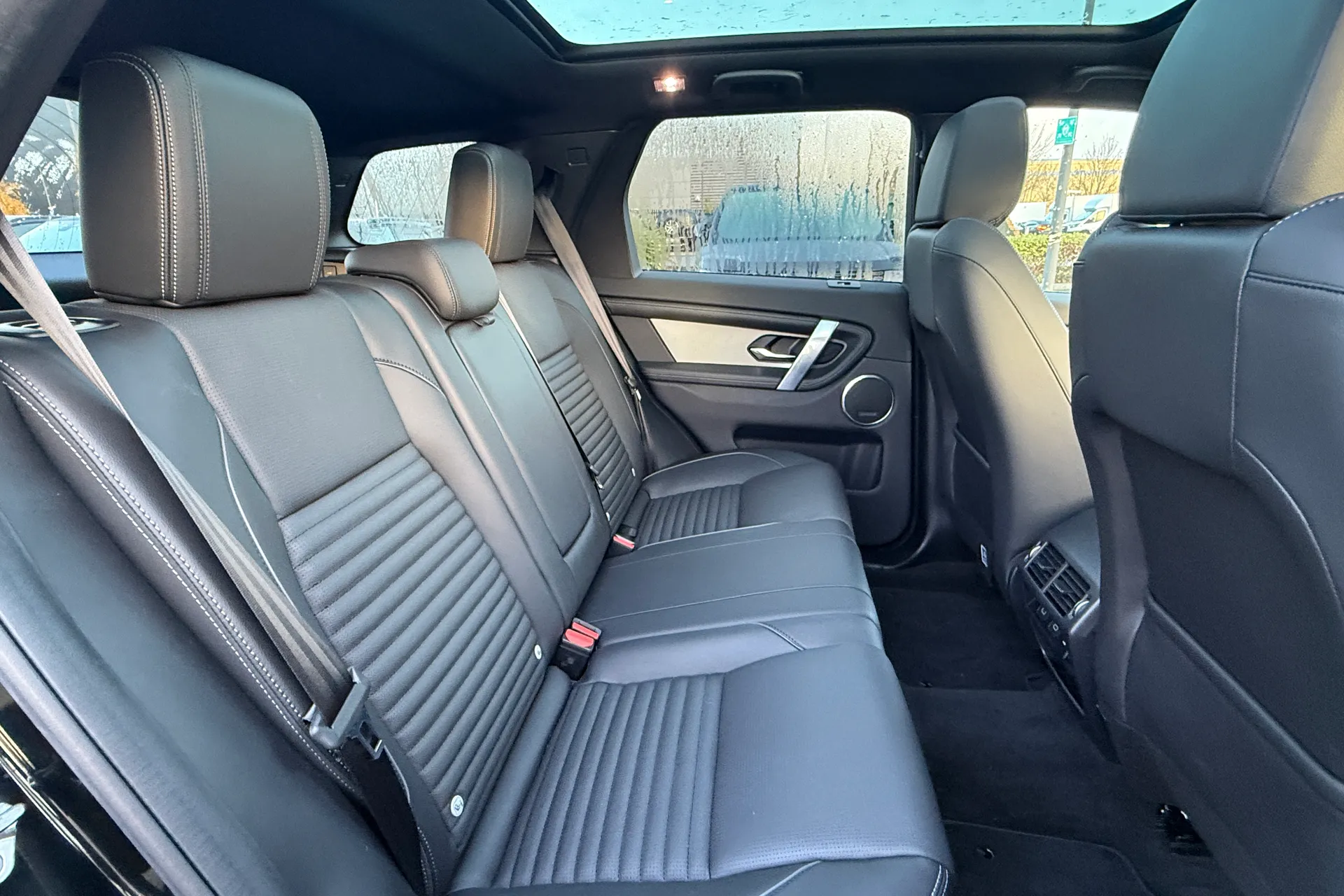 LAND ROVER DISCOVERY SPORT thumbnail image number 29