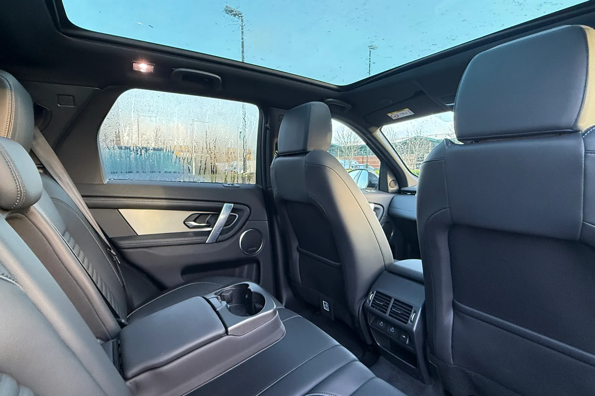 LAND ROVER DISCOVERY SPORT thumbnail image number 30