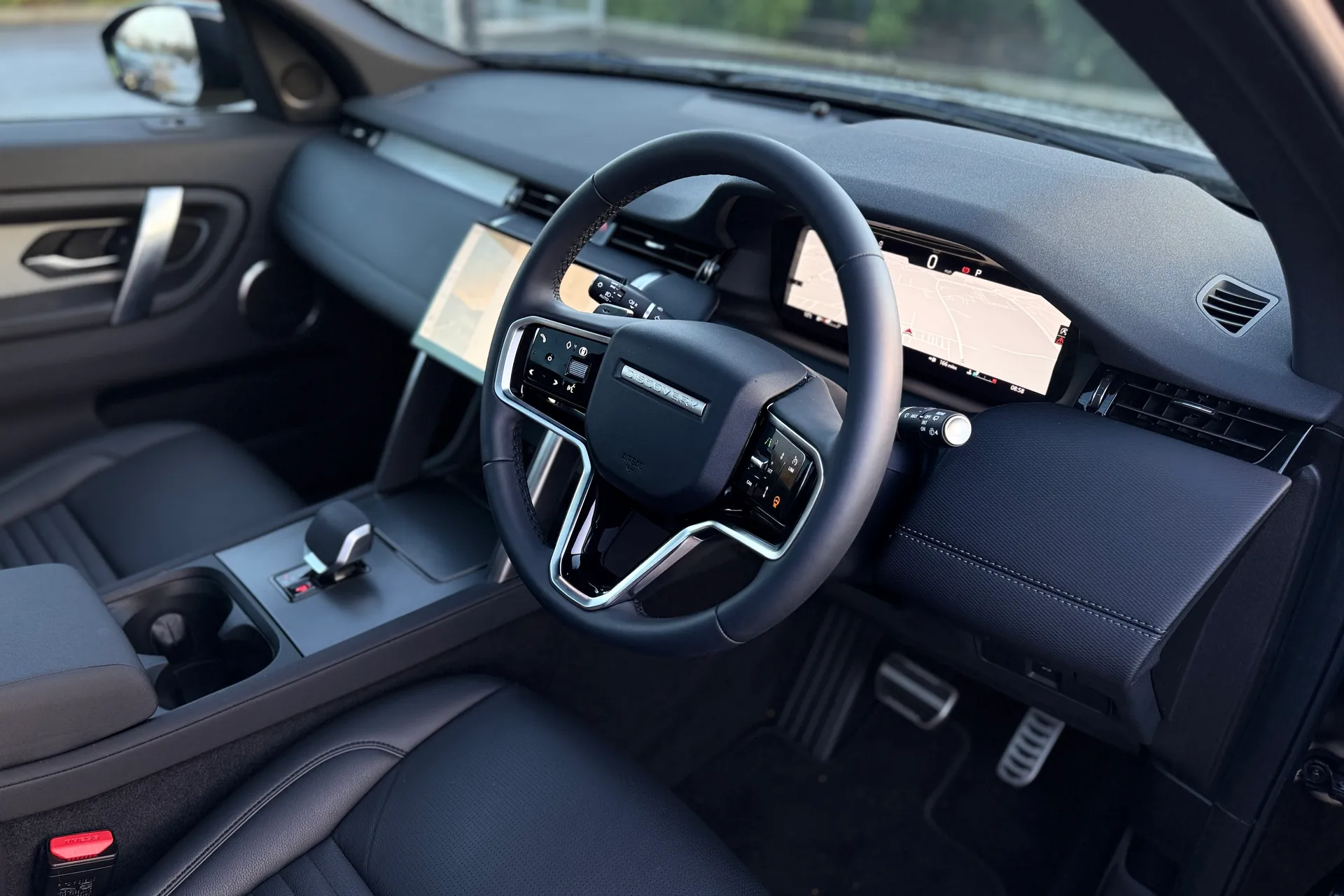 LAND ROVER DISCOVERY SPORT thumbnail image number 35