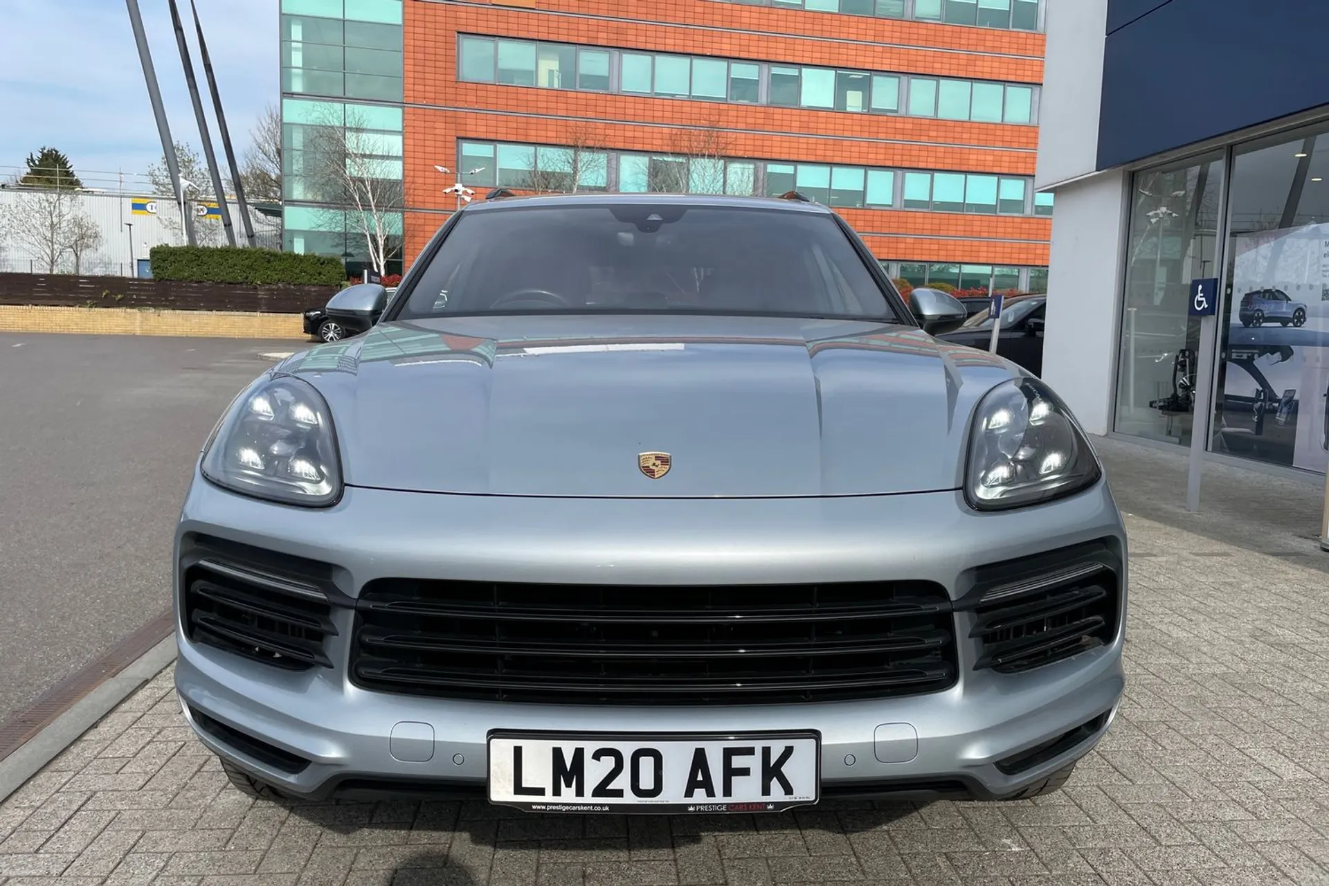Porsche CAYENNE thumbnail image number 12
