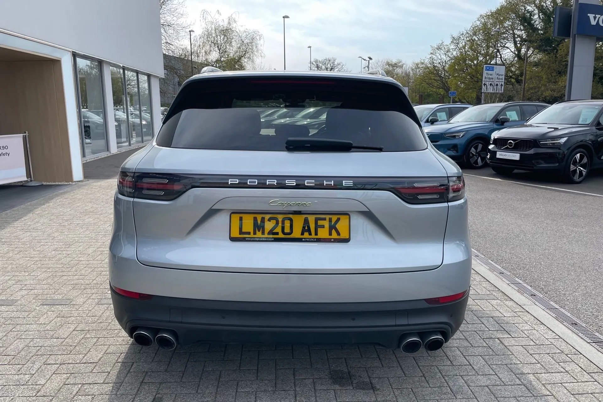 Porsche CAYENNE thumbnail image number 8