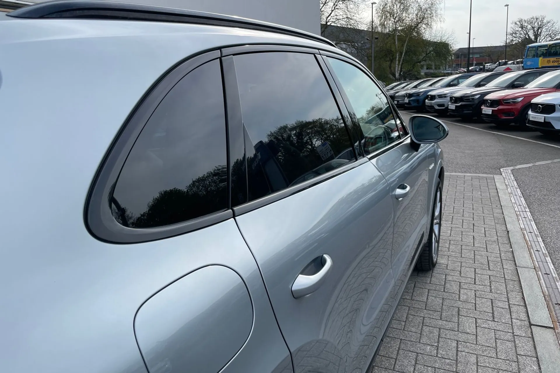 Porsche CAYENNE thumbnail image number 14