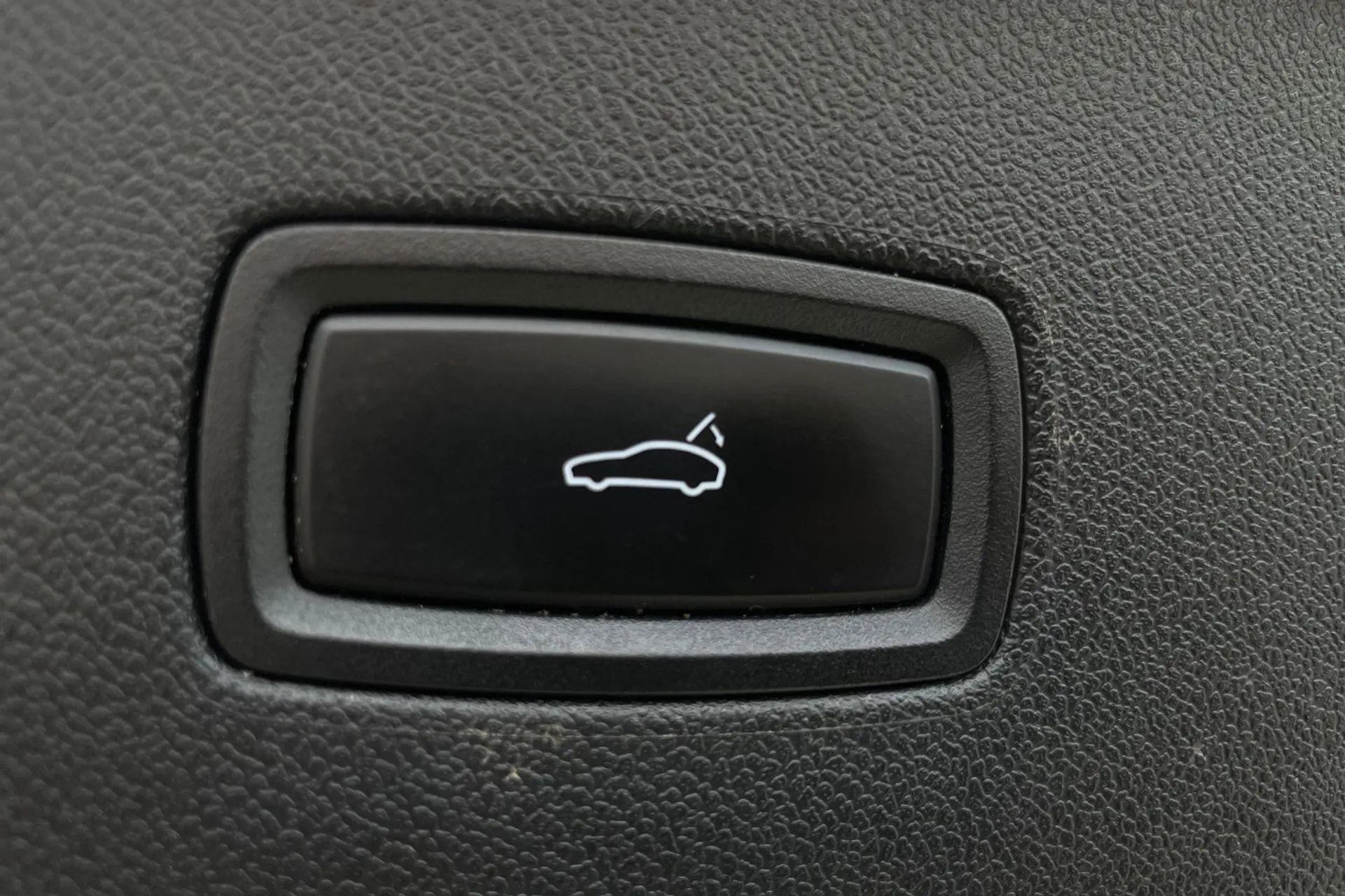 Porsche CAYENNE thumbnail image number 21