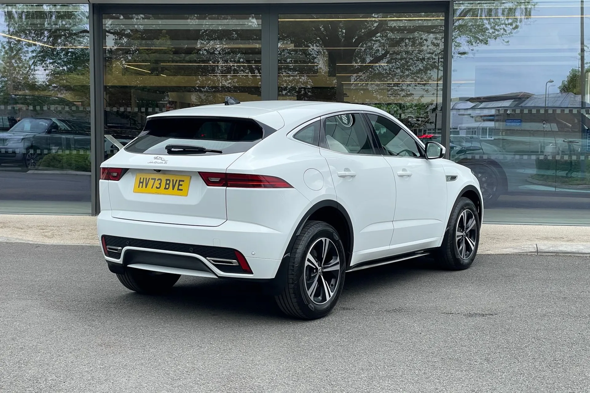 Jaguar E-PACE thumbnail image number 7