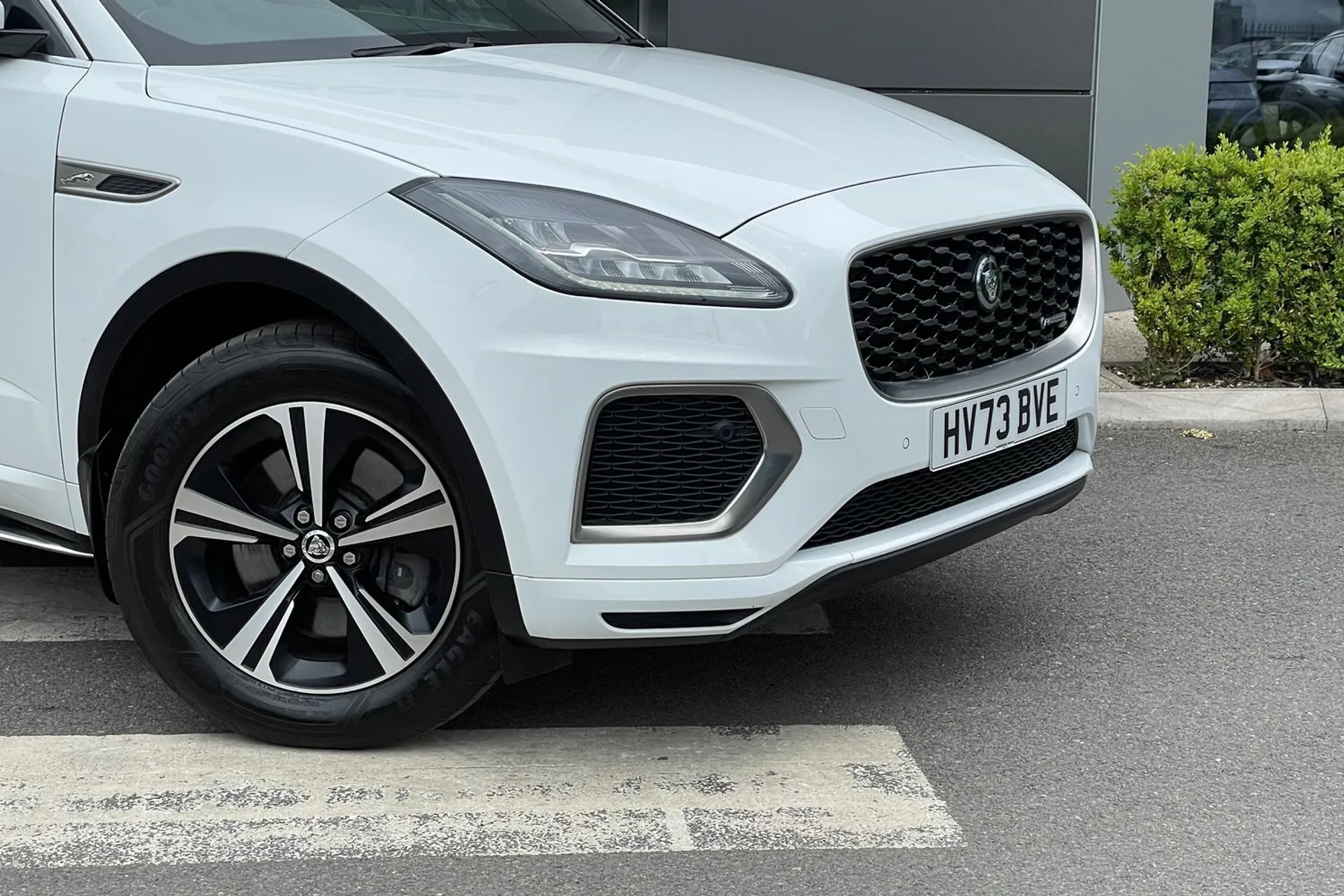 Jaguar E-PACE thumbnail image number 27