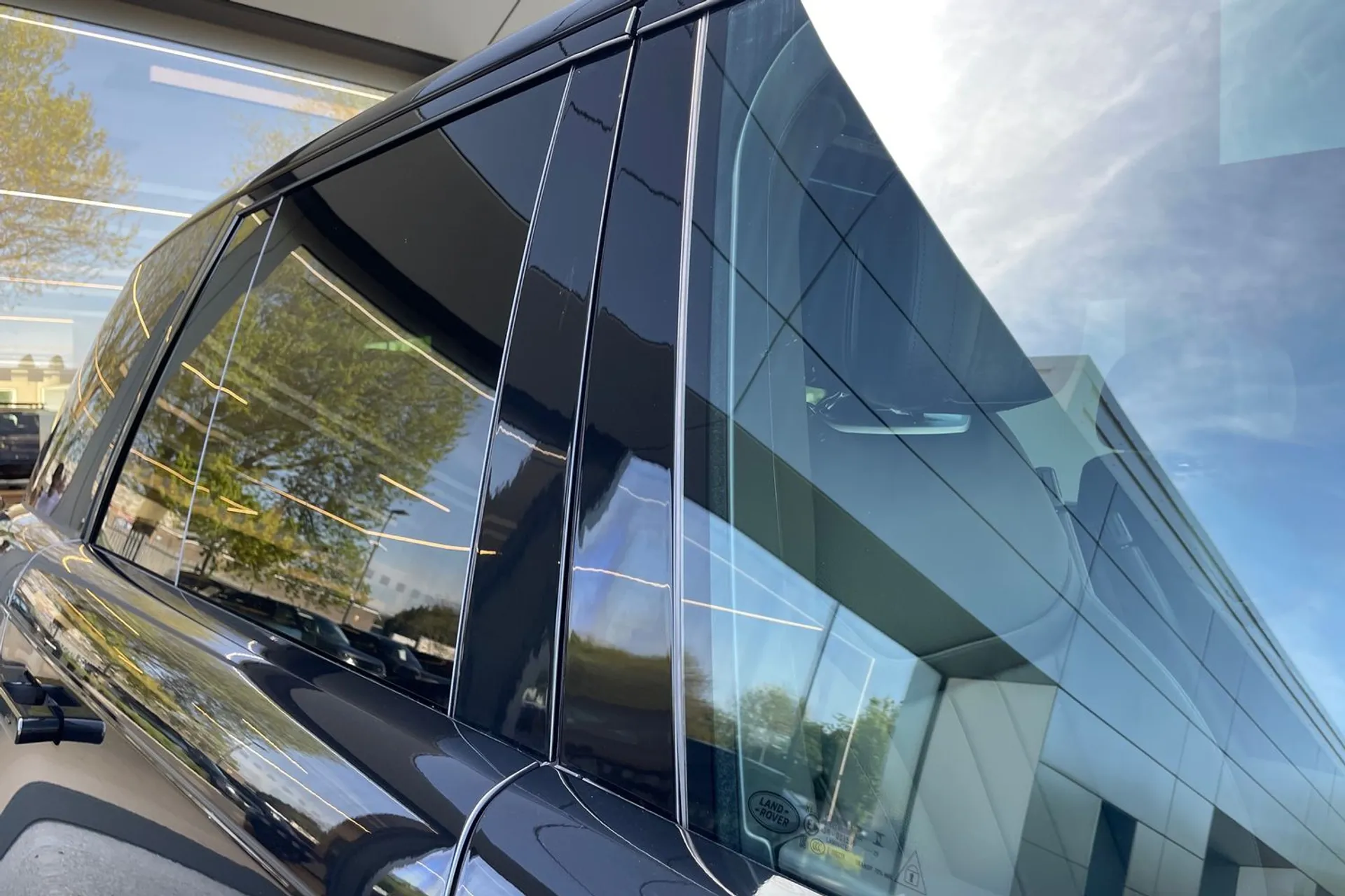 LAND ROVER RANGE ROVER thumbnail image number 22